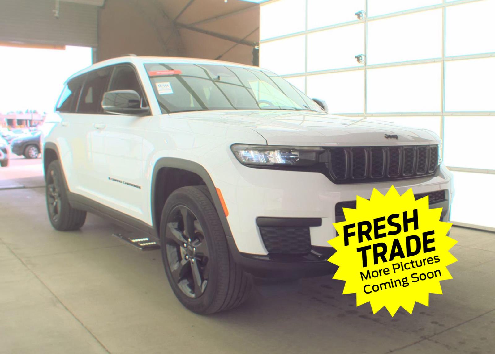 Used 2023 Bright White Clearcoat Jeep Altitude image 3