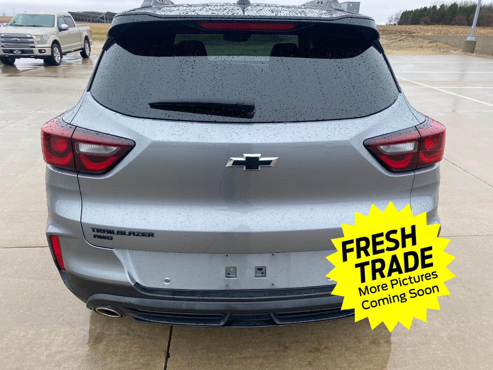 Used 2025 Sterling Gray Metallic Chevrolet RS image 3