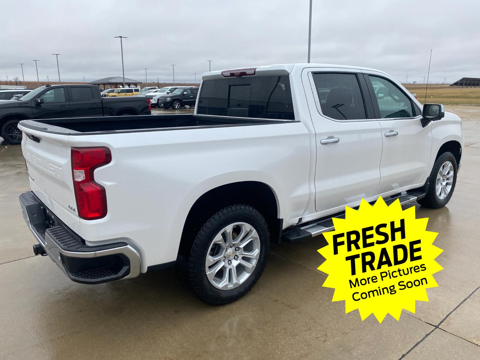 Used 2022 Iridescent Pearl Tricoat Chevrolet LTZ image 5