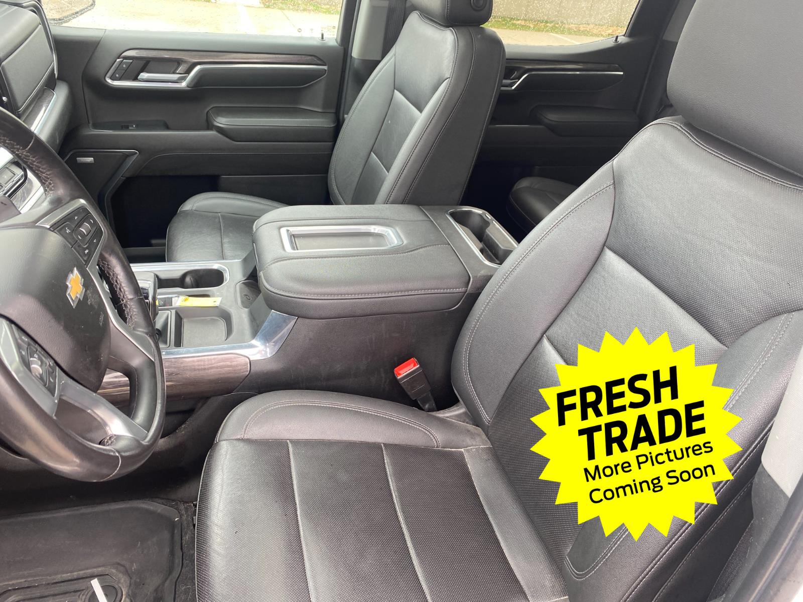 Used 2022 Iridescent Pearl Tricoat Chevrolet LTZ image 10