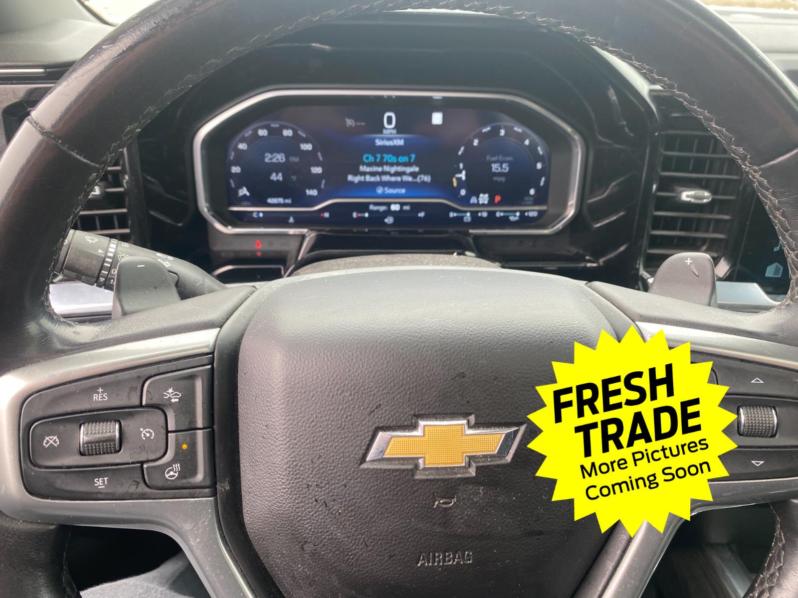 Used 2022 Iridescent Pearl Tricoat Chevrolet LTZ image 12