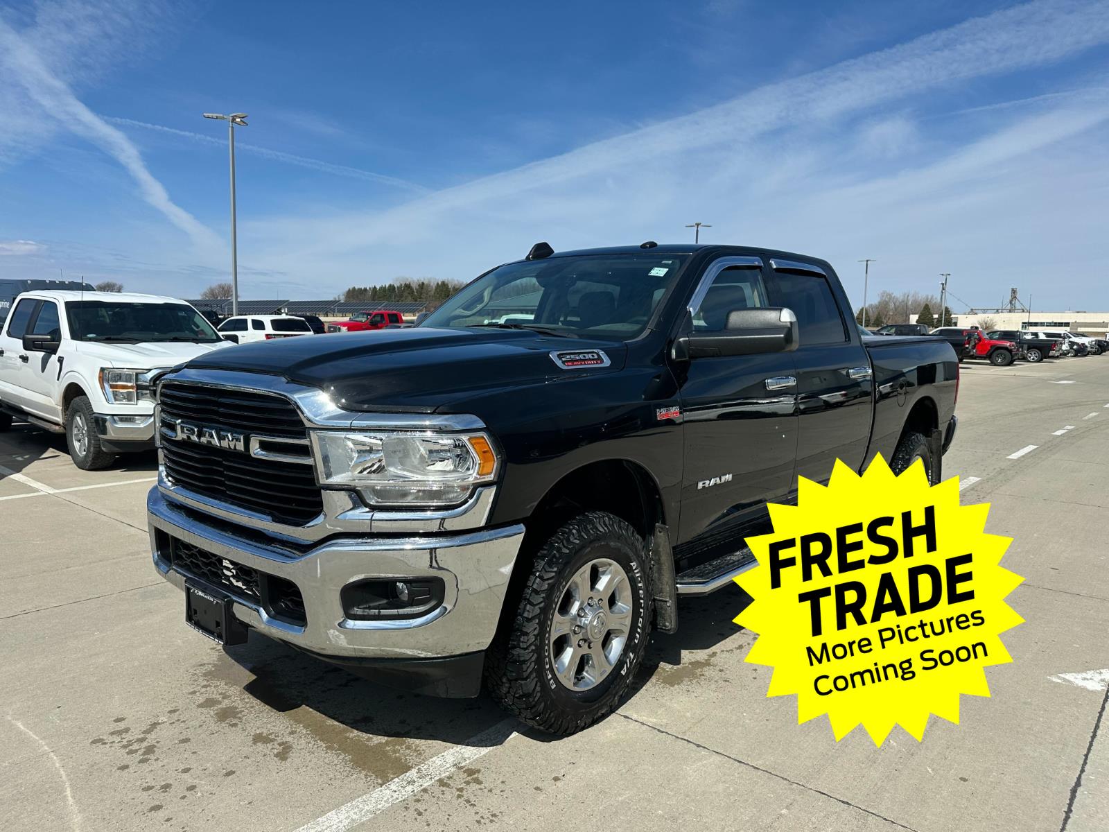 Diamond Black Crystal Pearlcoat 2020 RAM 2500 Big Horn Crew Cab 4WD Pickup Truck Four-Wheel Drive 8-Speed Automatic