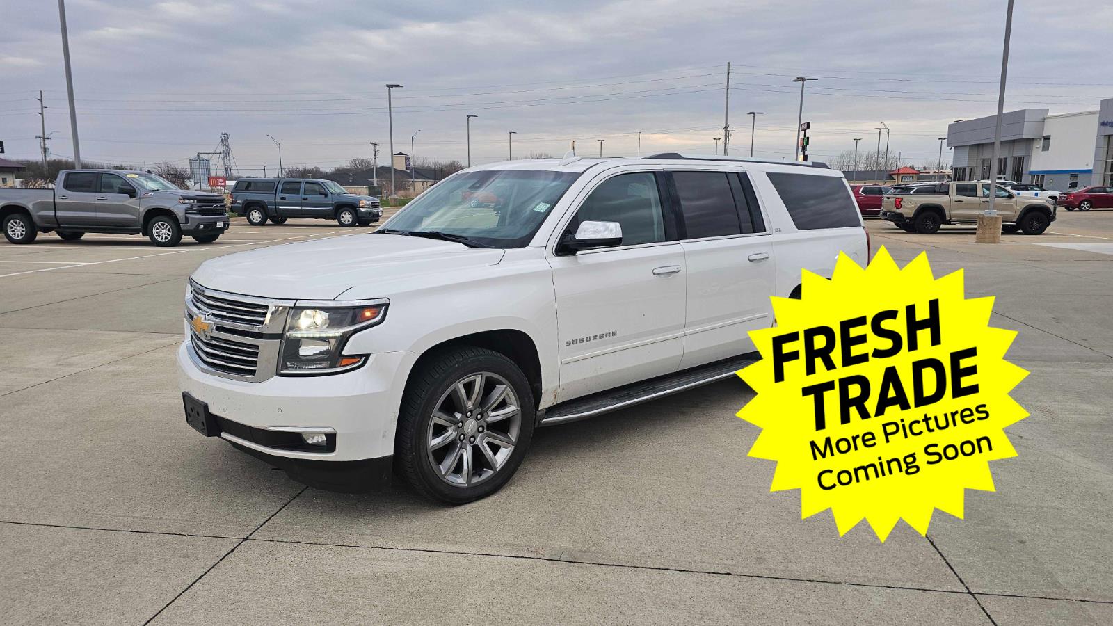 White (Iridescent Pearl Tricoat) 2016 Chevrolet Suburban 1500 LTZ 4WD SUV / Crossover Four-Wheel Drive 6-Speed Automatic