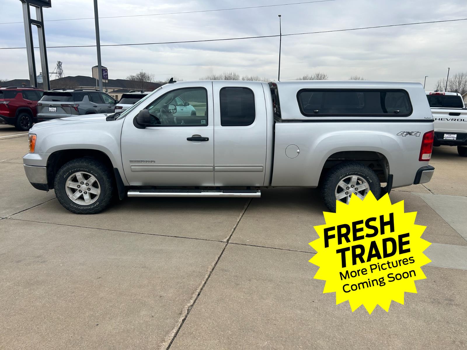 Pure Silver Metallic 2011 GMC Sierra 1500 SLE Ext. Cab 4WD Pickup Truck Four-Wheel Drive 6-Speed Automatic