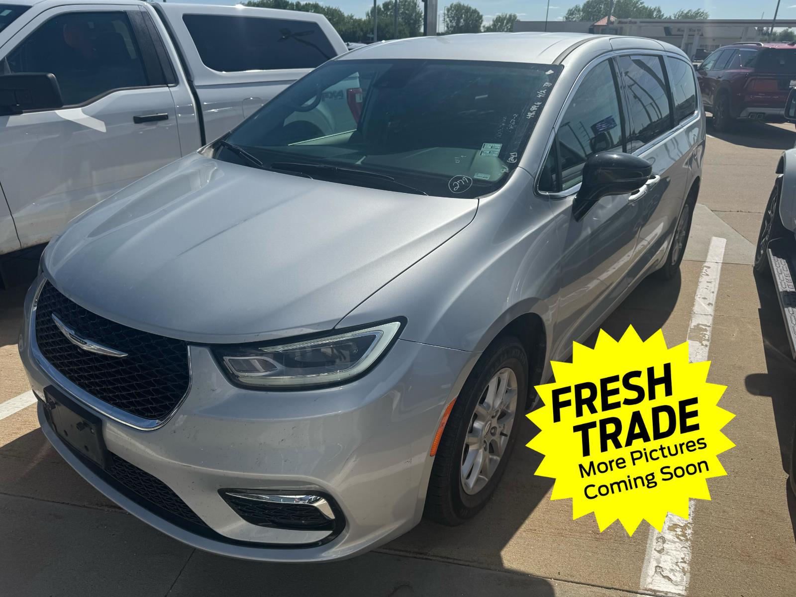 2024 Chrysler Pacifica Touring L FWD