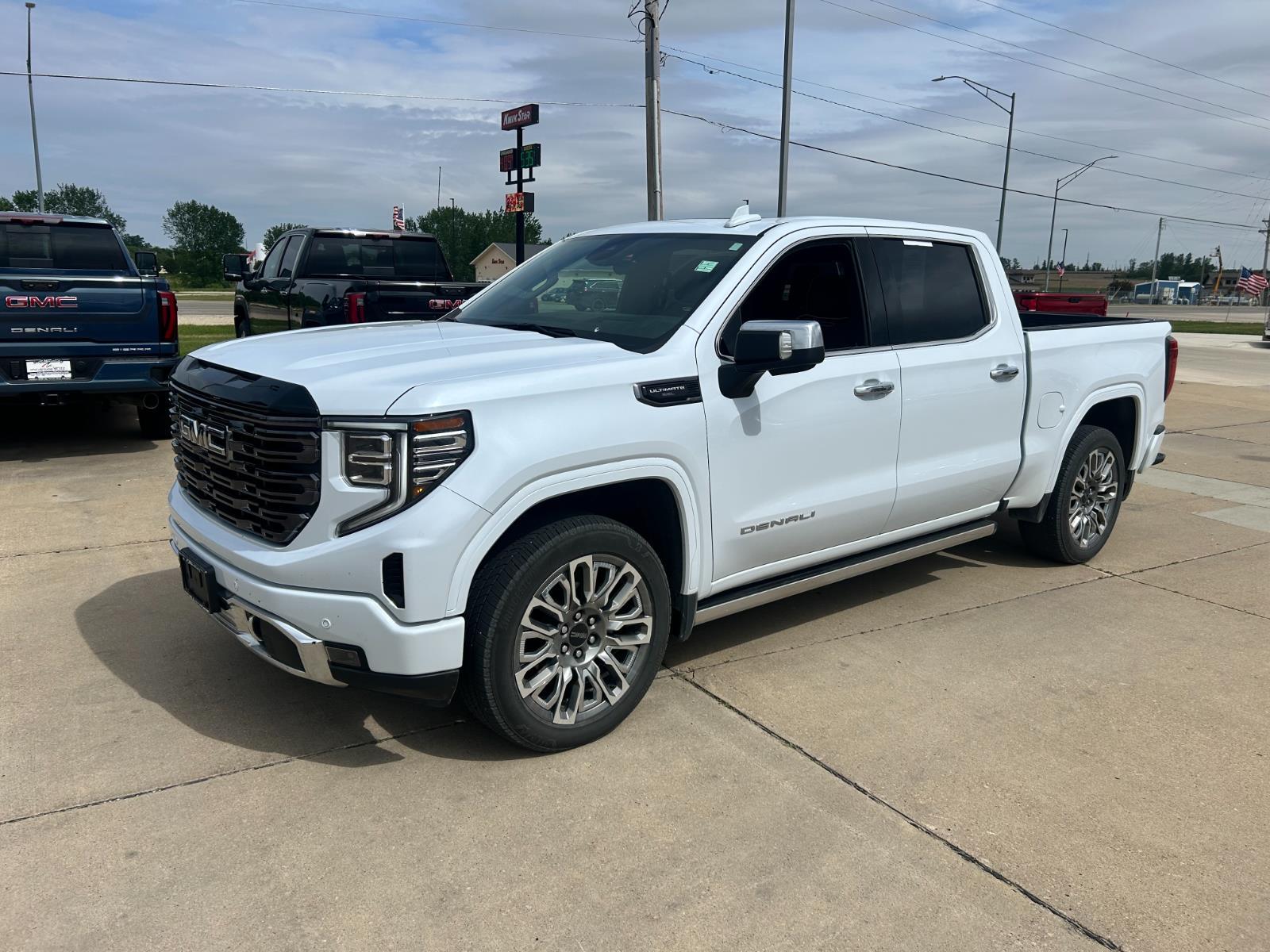  2026 GMC Sierra 1500 Denali Ultimate Crew Cab 4WD   