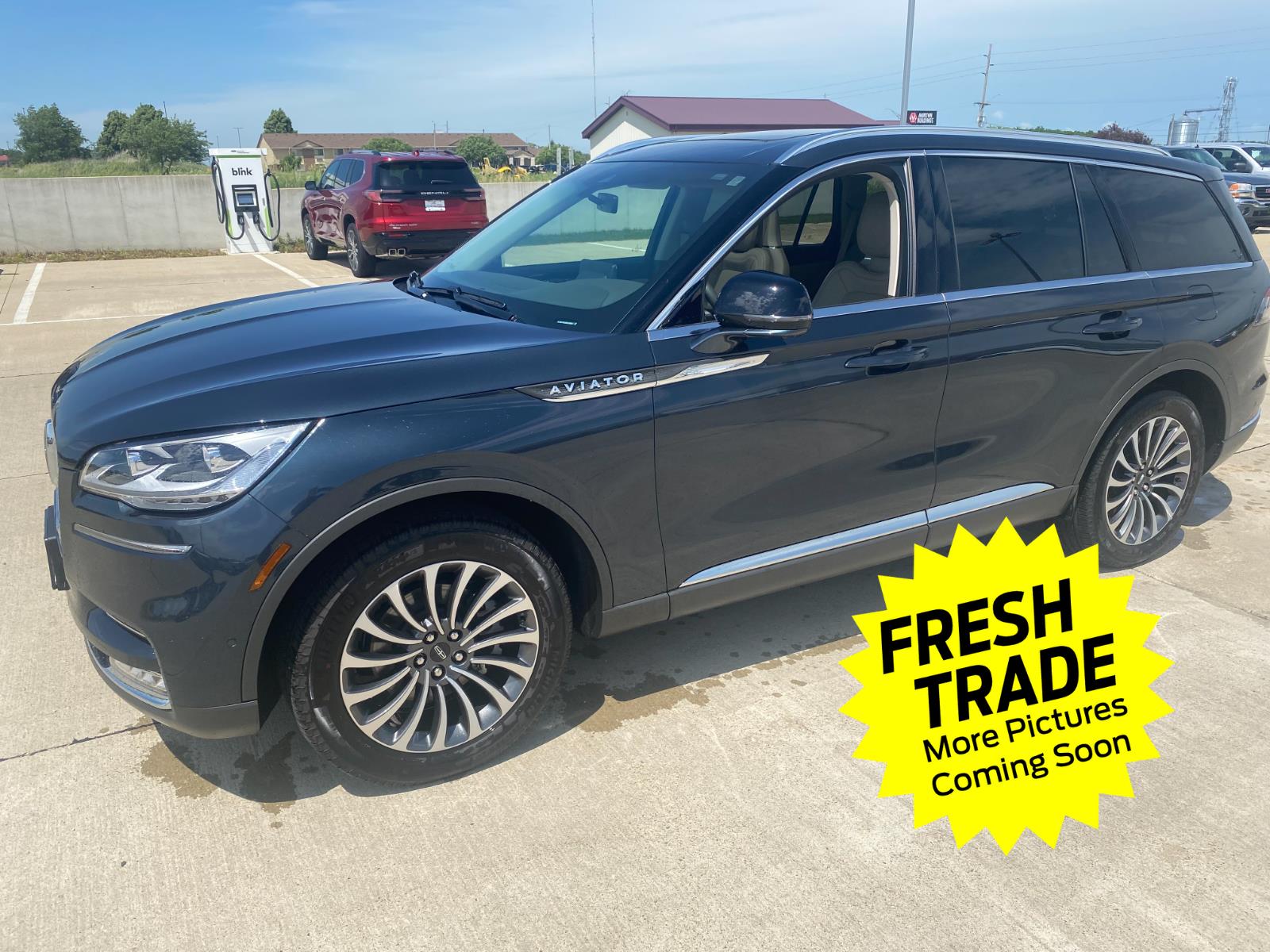Flight Blue Metallic Clearcoat 2024 Lincoln Aviator Reserve AWD SUV / Crossover All-Wheel Drive Automatic