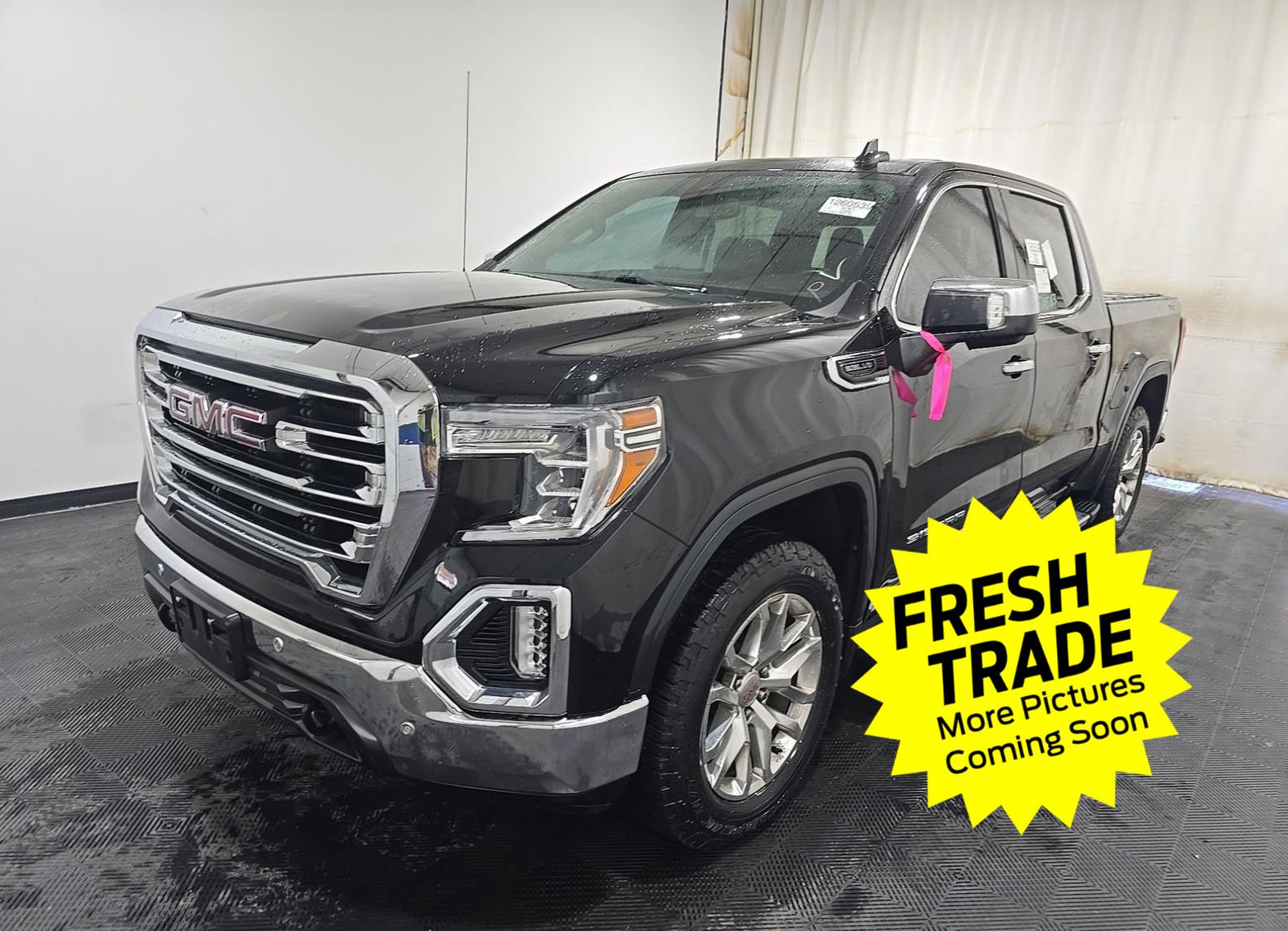  2020 GMC Sierra 1500 SLT Crew Cab 4WD   