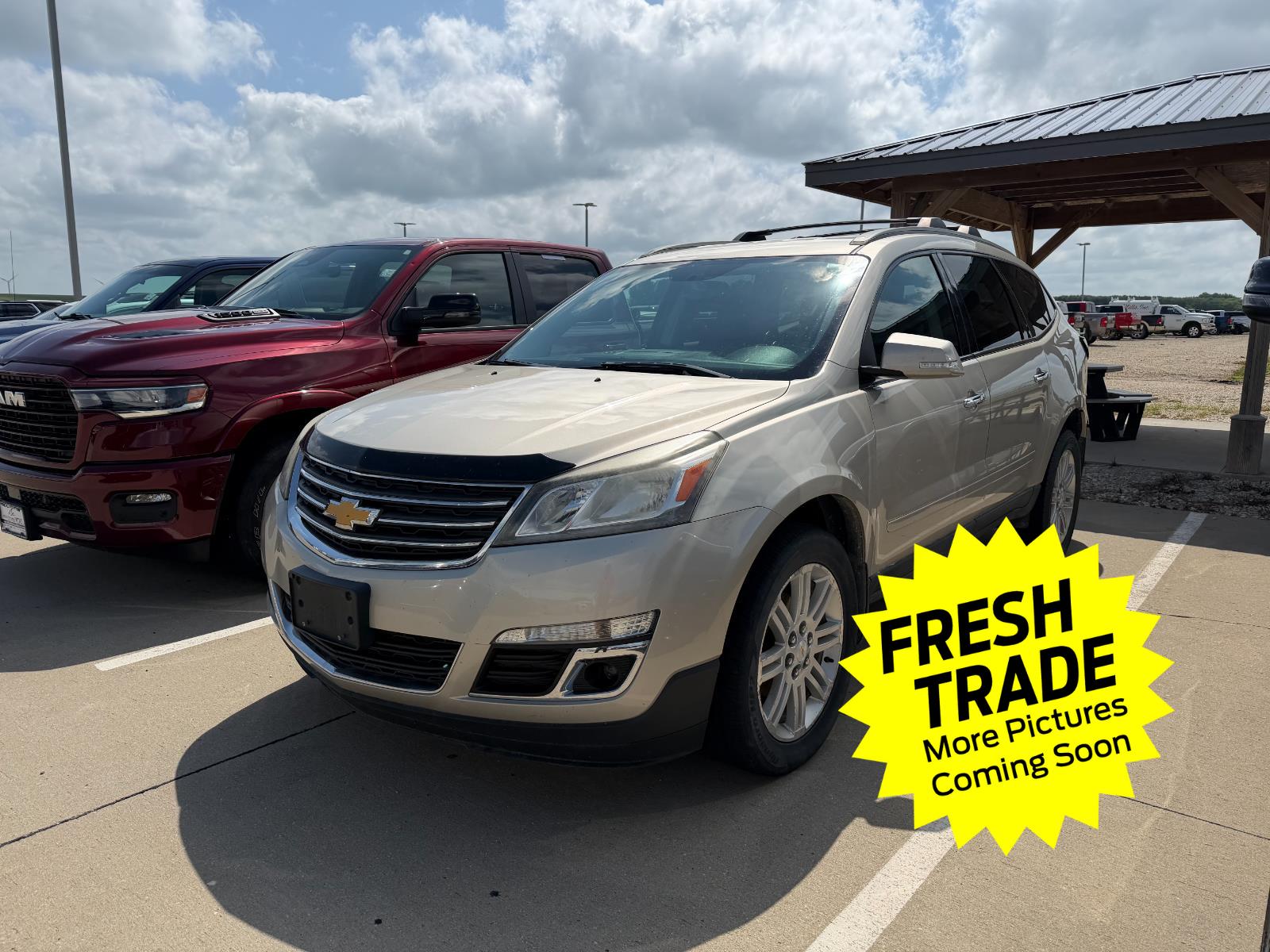Champagne Silver Metallic 2013 Chevrolet Traverse SUV / Crossover Front-Wheel Drive 6-Speed Automatic