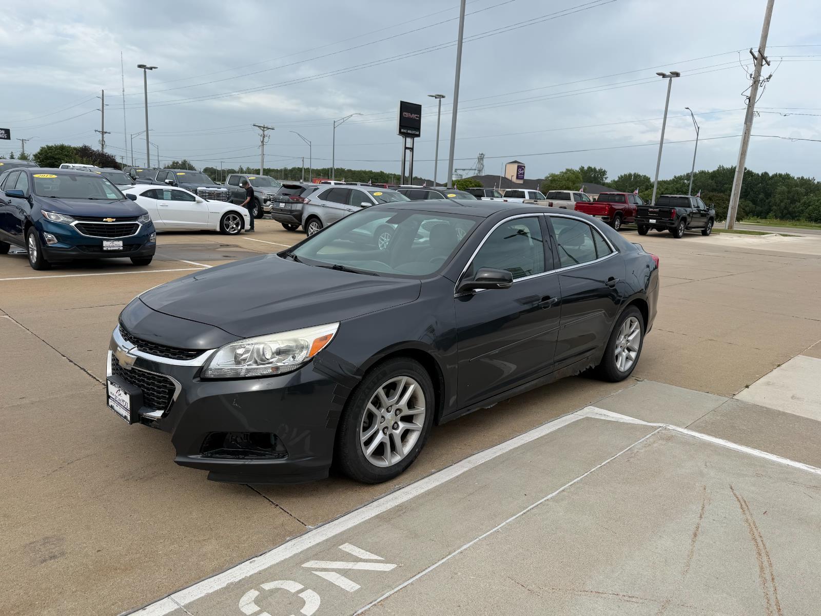 Ashen Gray Metallic 2015 Chevrolet Malibu Sedan Front-Wheel Drive 6-Speed Automatic