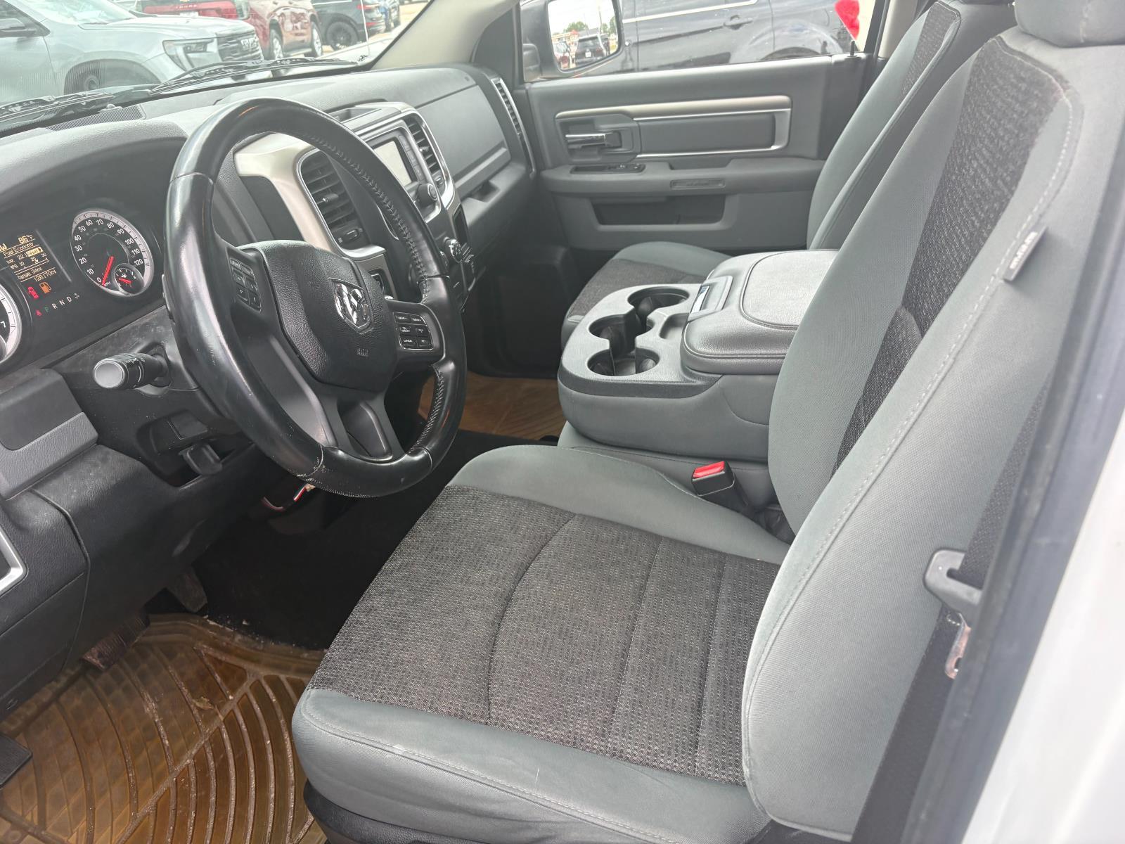 Used 2014 Bright White Clearcoat Ram Big Horn image 10