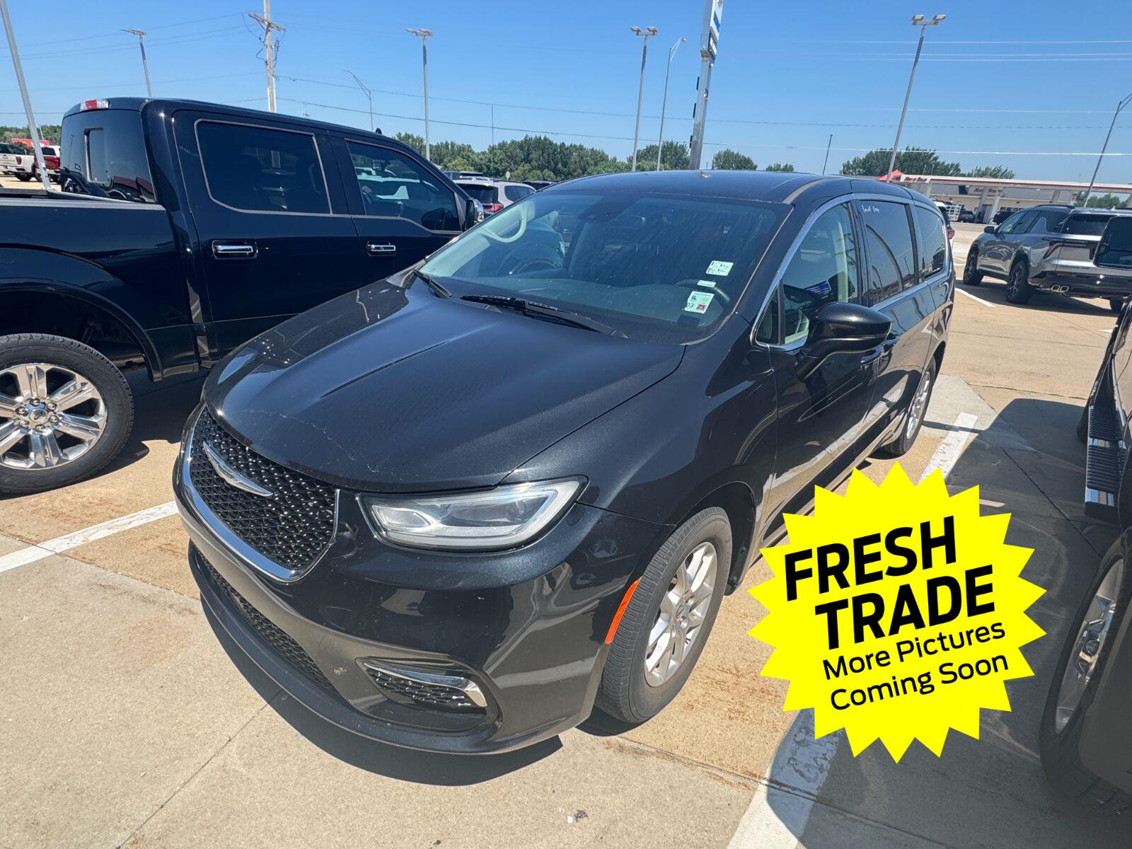 2023 Chrysler Pacifica Touring L FWD