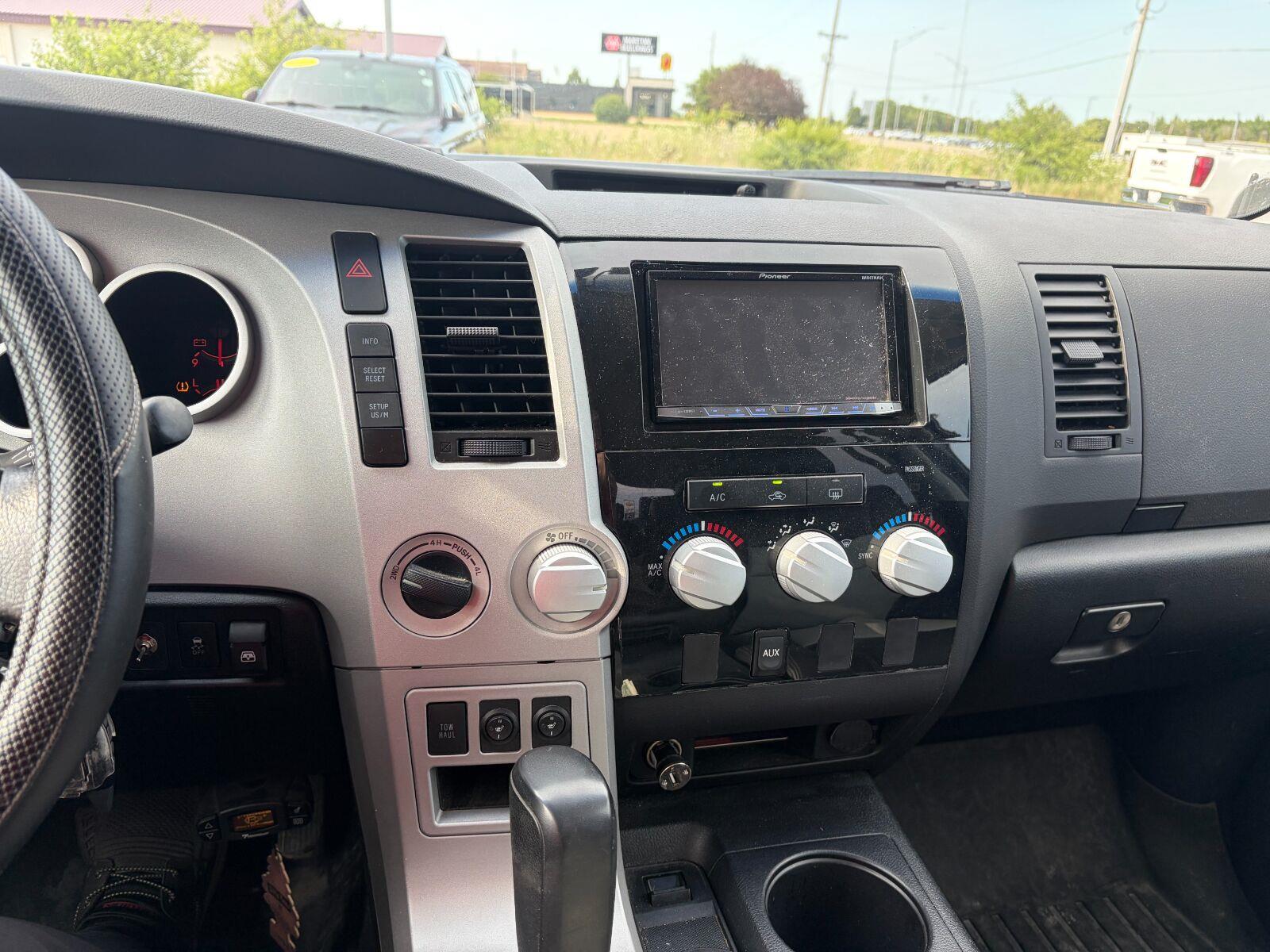 Used 2008 Black Toyota SR5 image 7