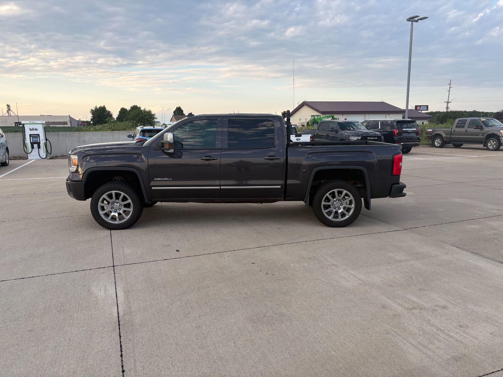 Gray (Iridium Metallic) 2014 GMC Sierra 1500 Pickup Truck Four-Wheel Drive 6-Speed Automatic