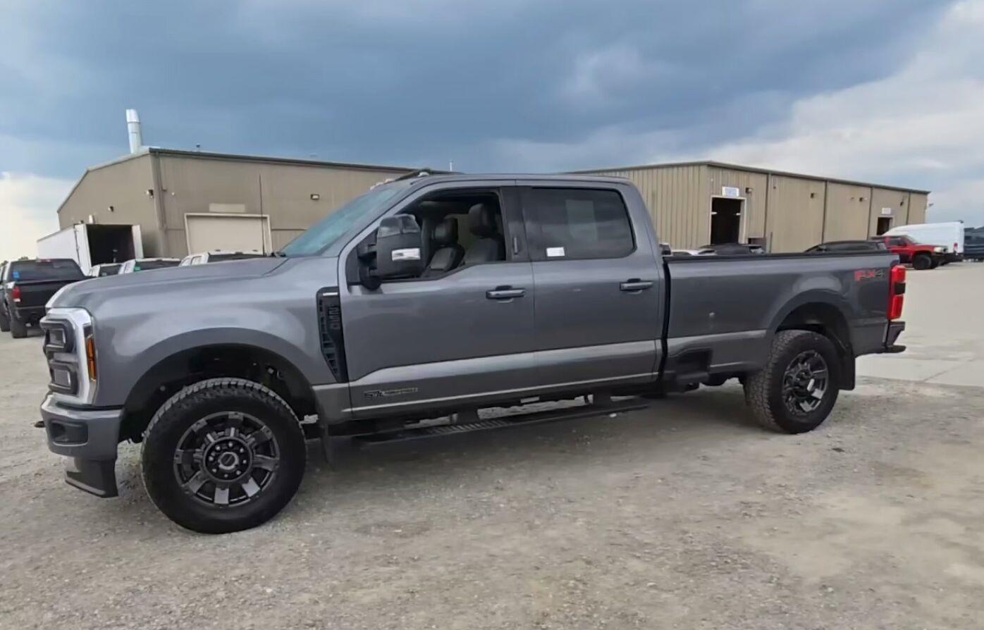 Carbonized Gray 2024 Ford F-250 Super Duty Pickup Truck Four-Wheel Drive Automatic