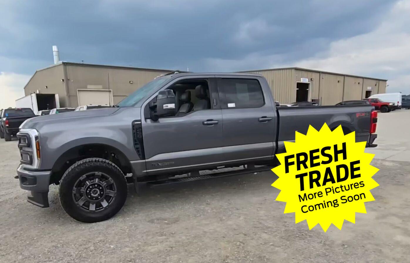 Carbonized Gray 2024 Ford F-250 Super Duty Pickup Truck Four-Wheel Drive Automatic