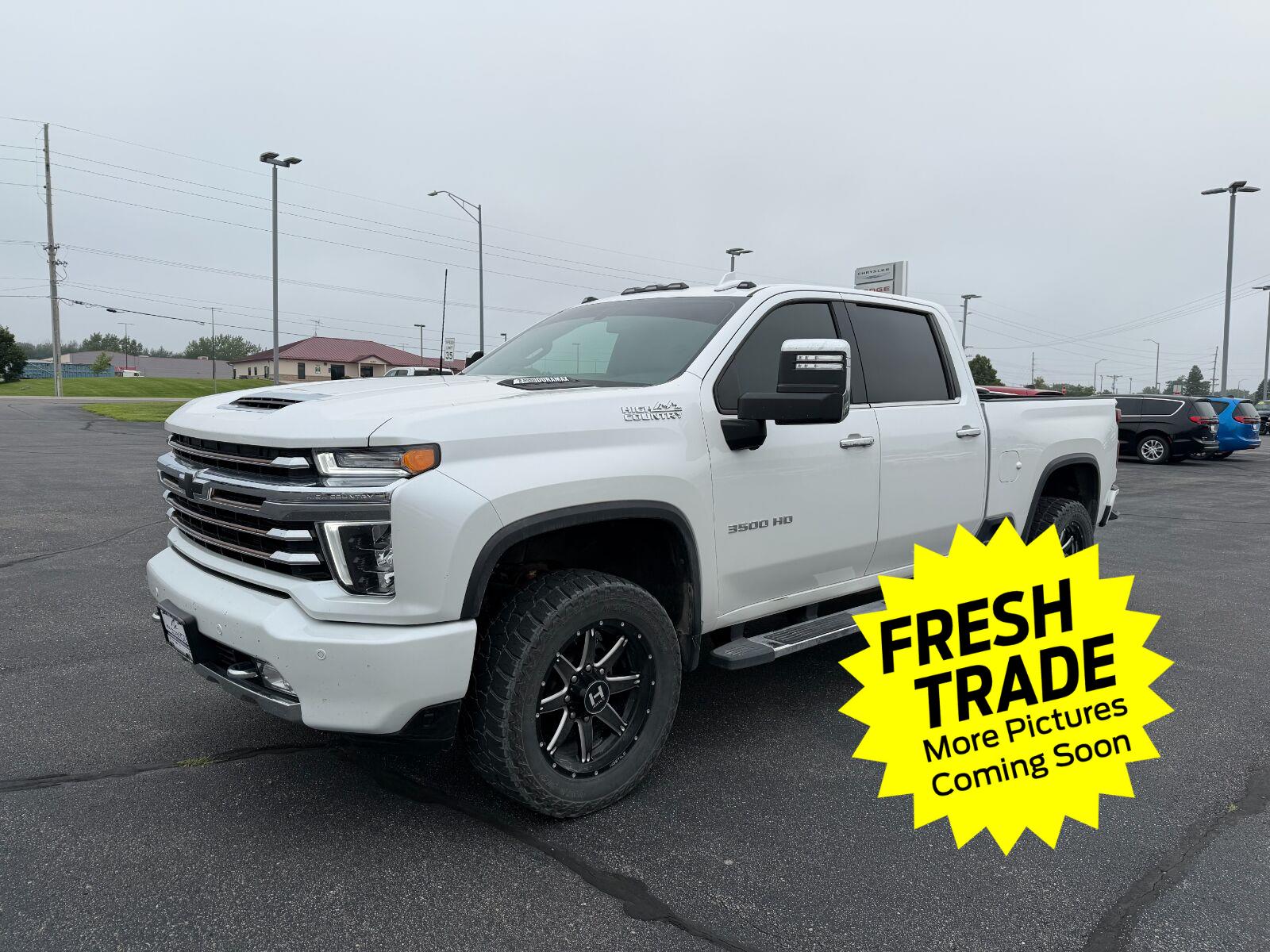 White (Iridescent Pearl Tricoat) 2023 Chevrolet Silverado 3500HD Pickup Truck Four-Wheel Drive Automatic