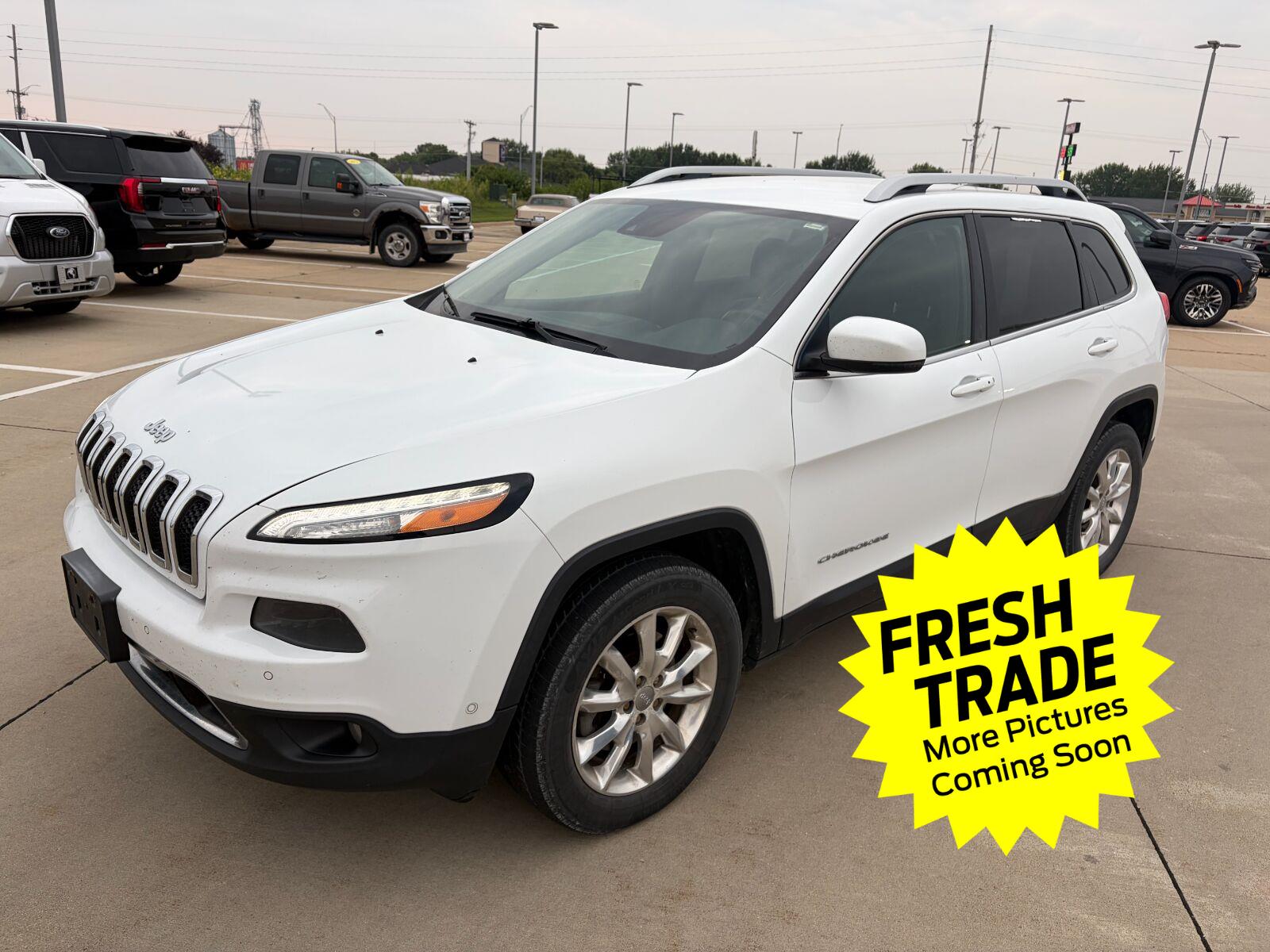 Bright White Clearcoat 2014 Jeep Cherokee SUV / Crossover Four-Wheel Drive 9-Speed Automatic