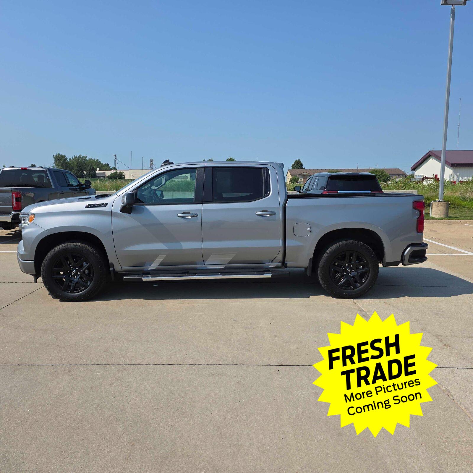 Sterling Gray Metallic 2024 Chevrolet Silverado 1500 Pickup Truck Four-Wheel Drive Automatic