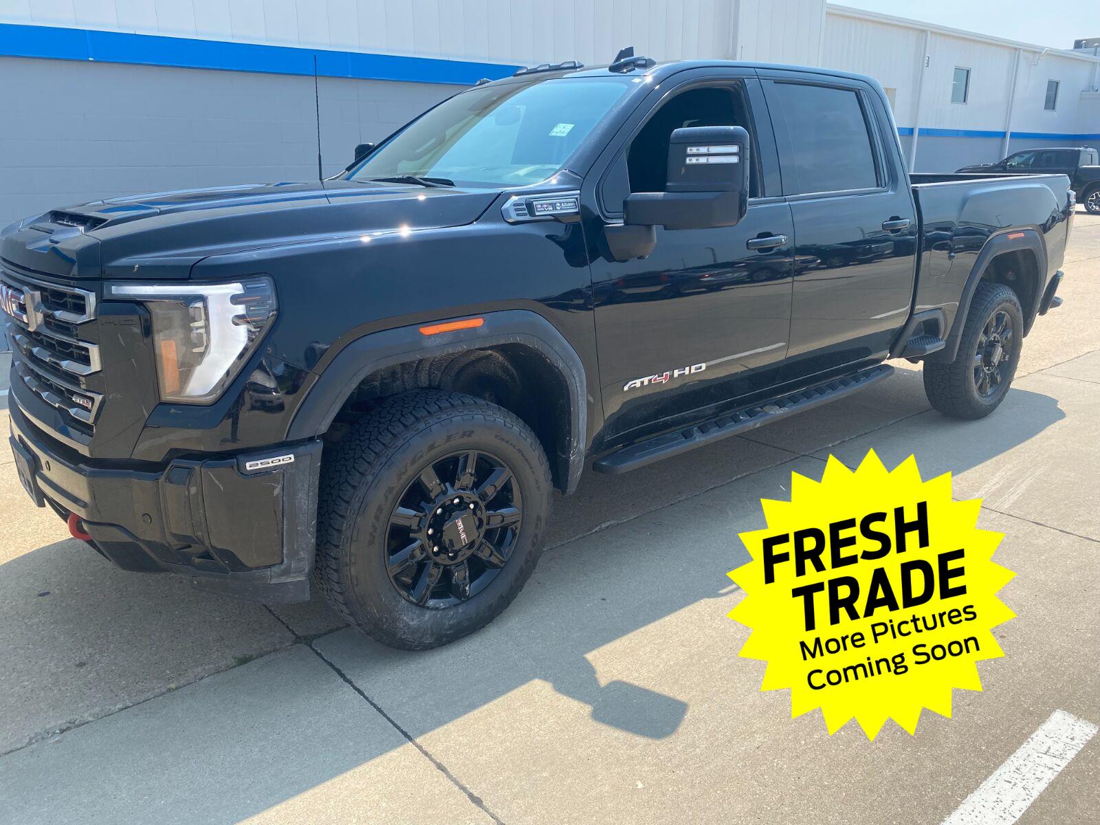 2025 GMC Sierra 2500HD AT4 Crew Cab 4WD