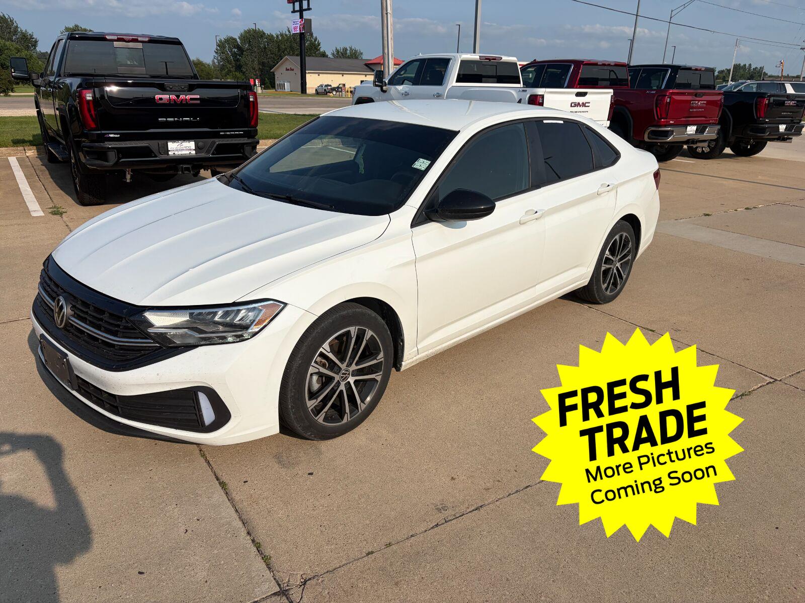  2022 Volkswagen Jetta 1.5T Sport FWD   