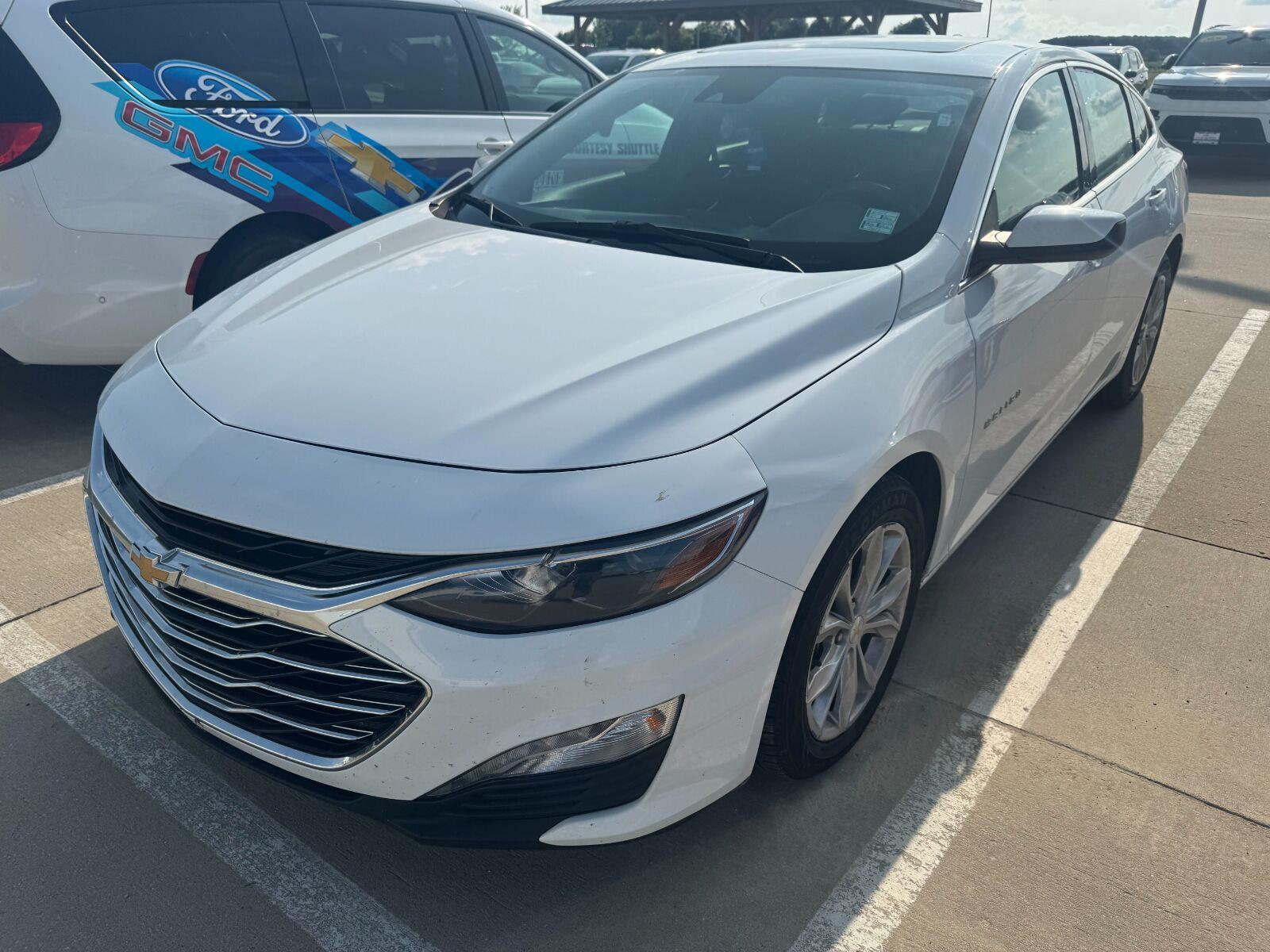 Summit White 2024 Chevrolet Malibu Sedan Front-Wheel Drive Continuously Variable Transmission