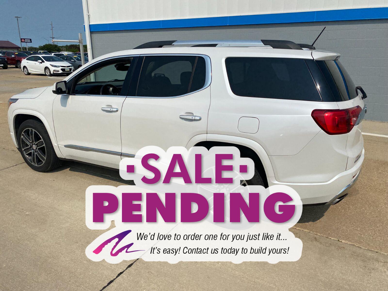Used 2017 White Frost Tricoat GMC Denali image 2