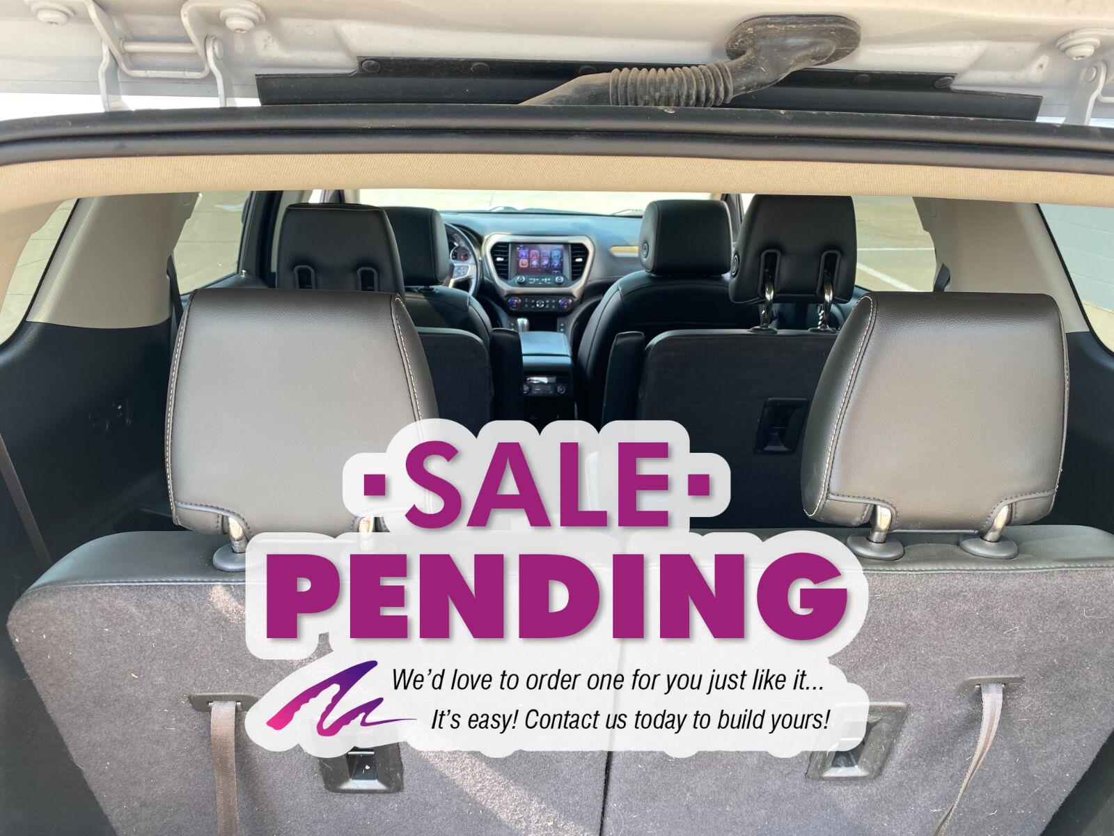Used 2017 White Frost Tricoat GMC Denali image 4