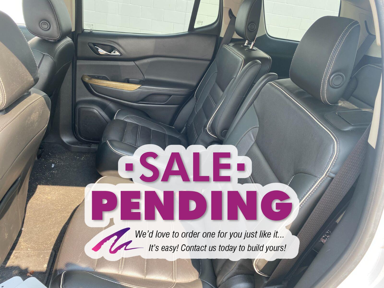 Used 2017 White Frost Tricoat GMC Denali image 8