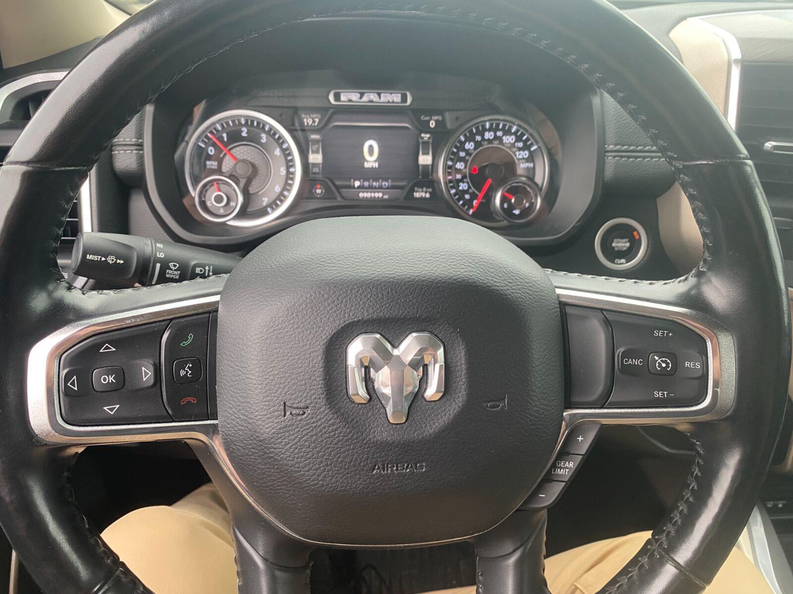 Used 2019 Ivory White Tri-Coat Pearlcoat Ram Laramie image 9