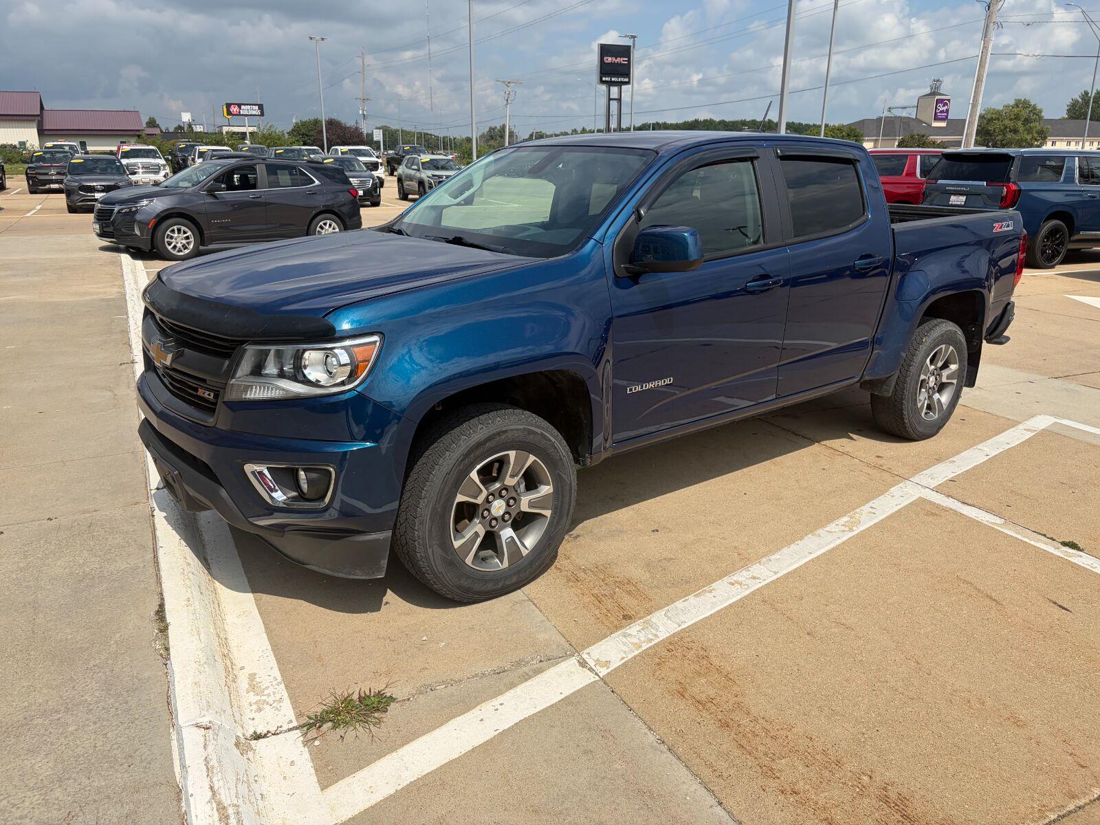 2019 Chevrolet Colorado Azul (Pacific Blue Metallic) Camioneta Todo terreno 8 velocidades Automática