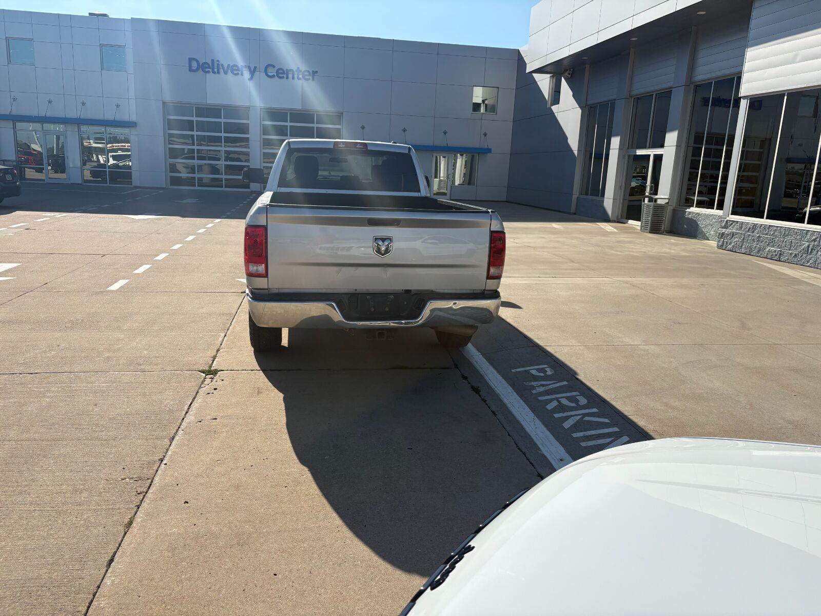 Used 2011  DODGE ST image 5