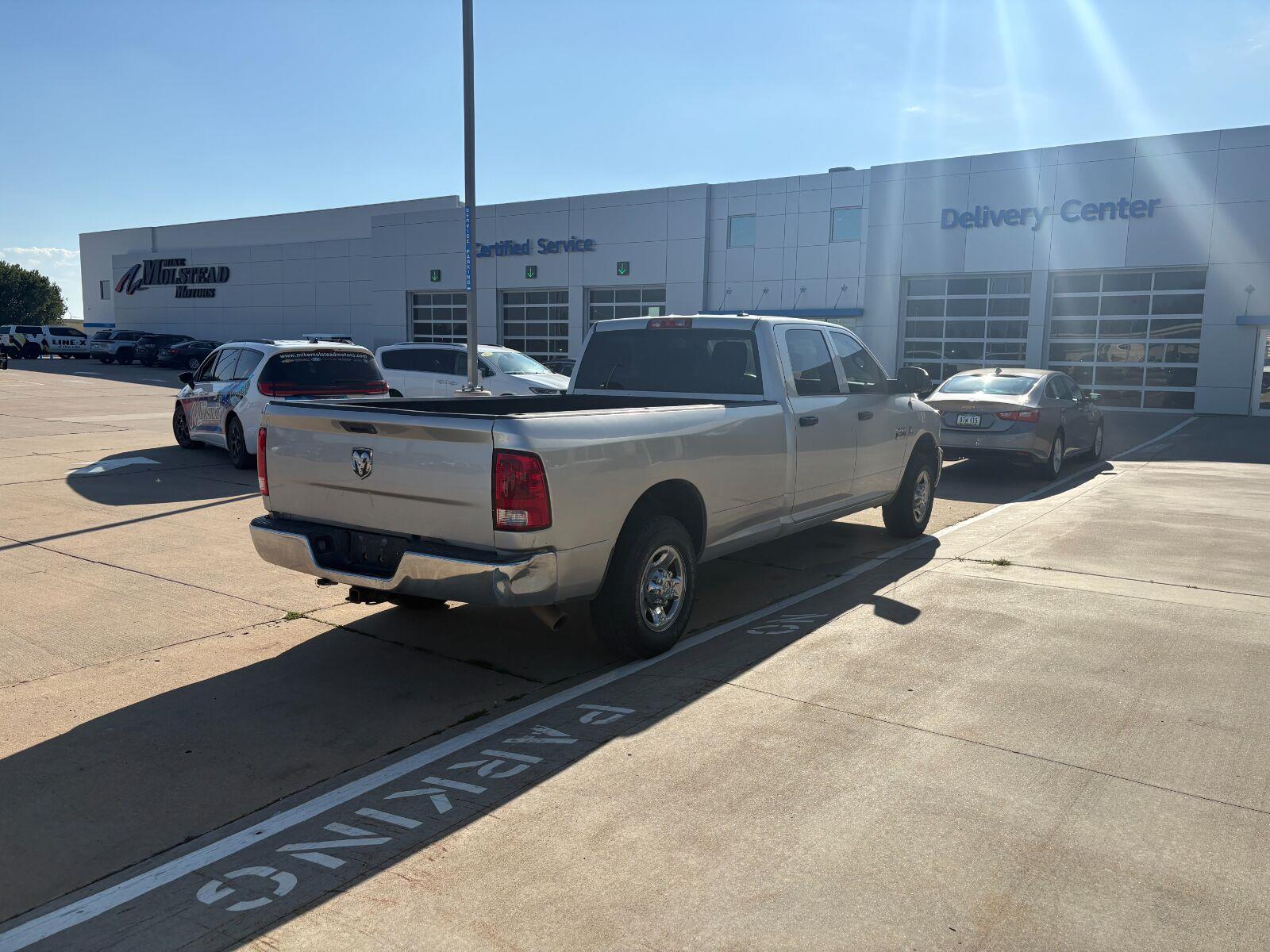 Used 2011  DODGE ST image 9