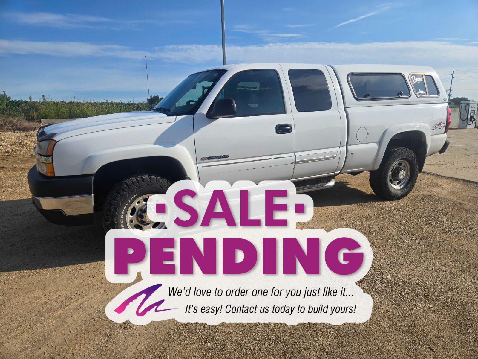 Summit White 2004 Chevrolet Silverado 2500HD Pickup Truck Four-Wheel Drive 4-Speed Automatic Overdrive