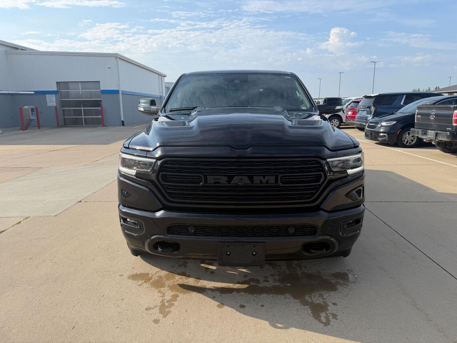 Used 2022 Diamond Black Crystal Pearlcoat Ram Limited image 3