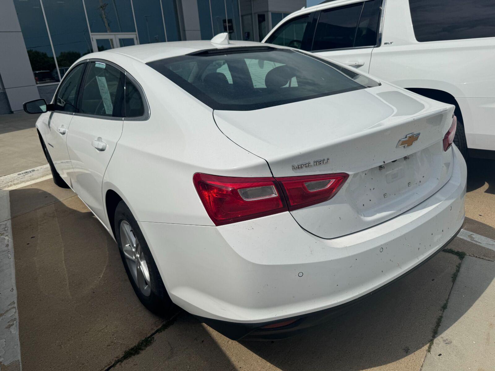Used 2024 WHITE CHEVROLET 4DR SDN 1LT image 6