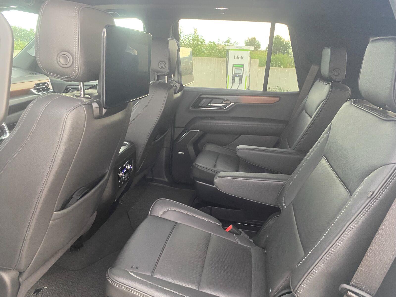 Used 2025 White Frost Tricoat GMC Denali image 9