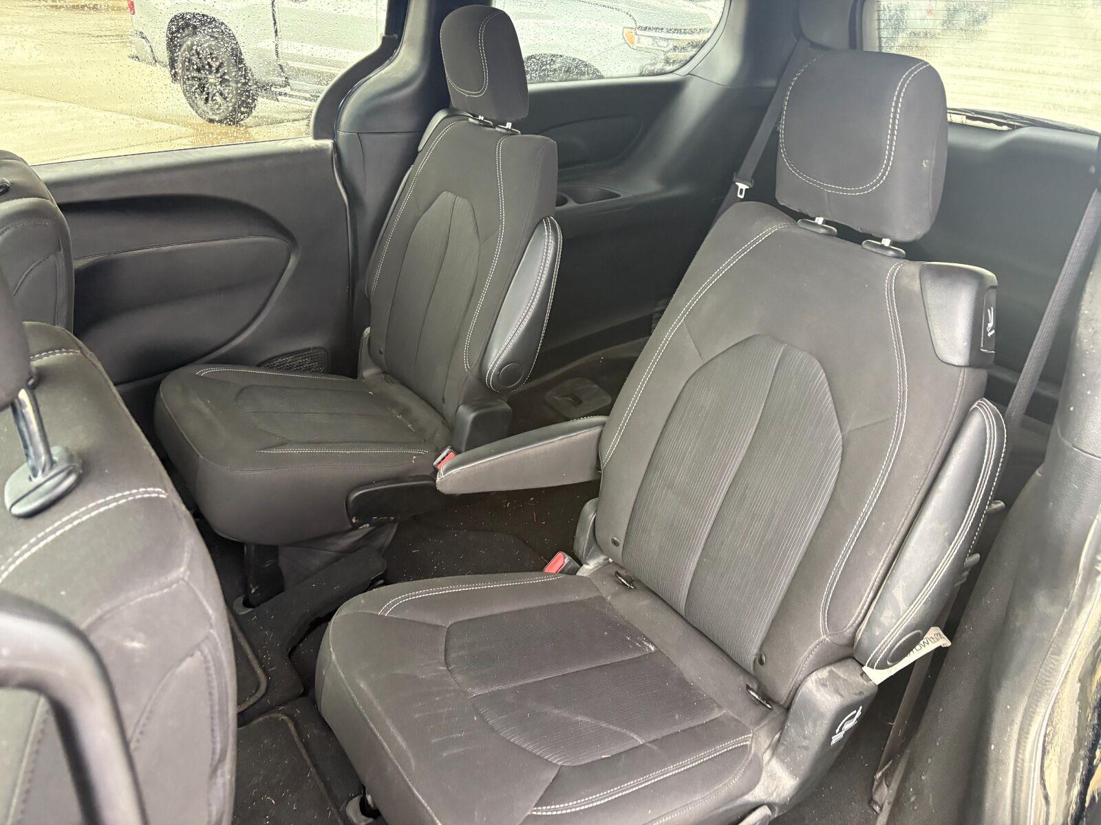 Used 2024 Fathom Blue Pearlcoat Chrysler Touring image 6