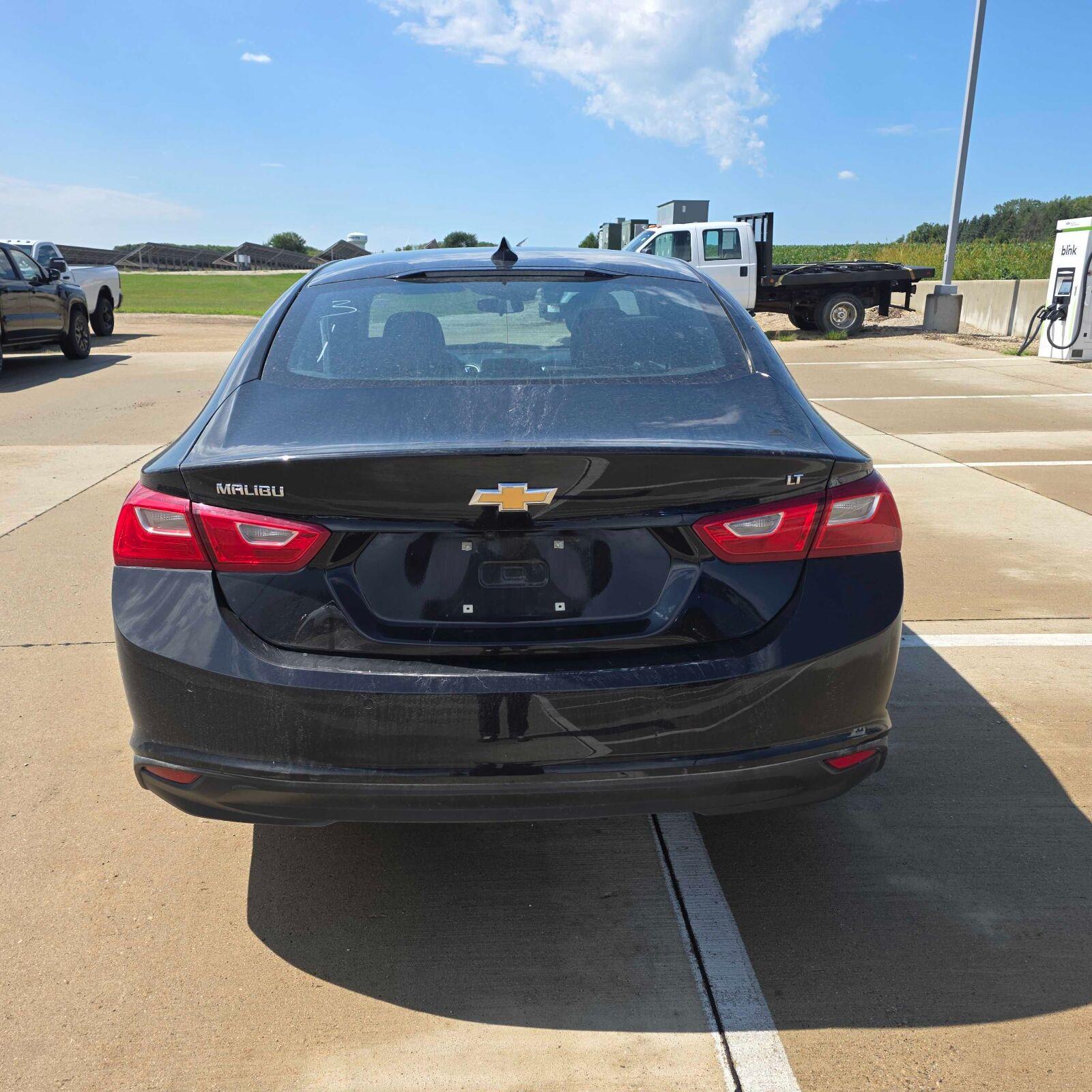 Used 2025 Mosaic Black Metallic Chevrolet LT image 2