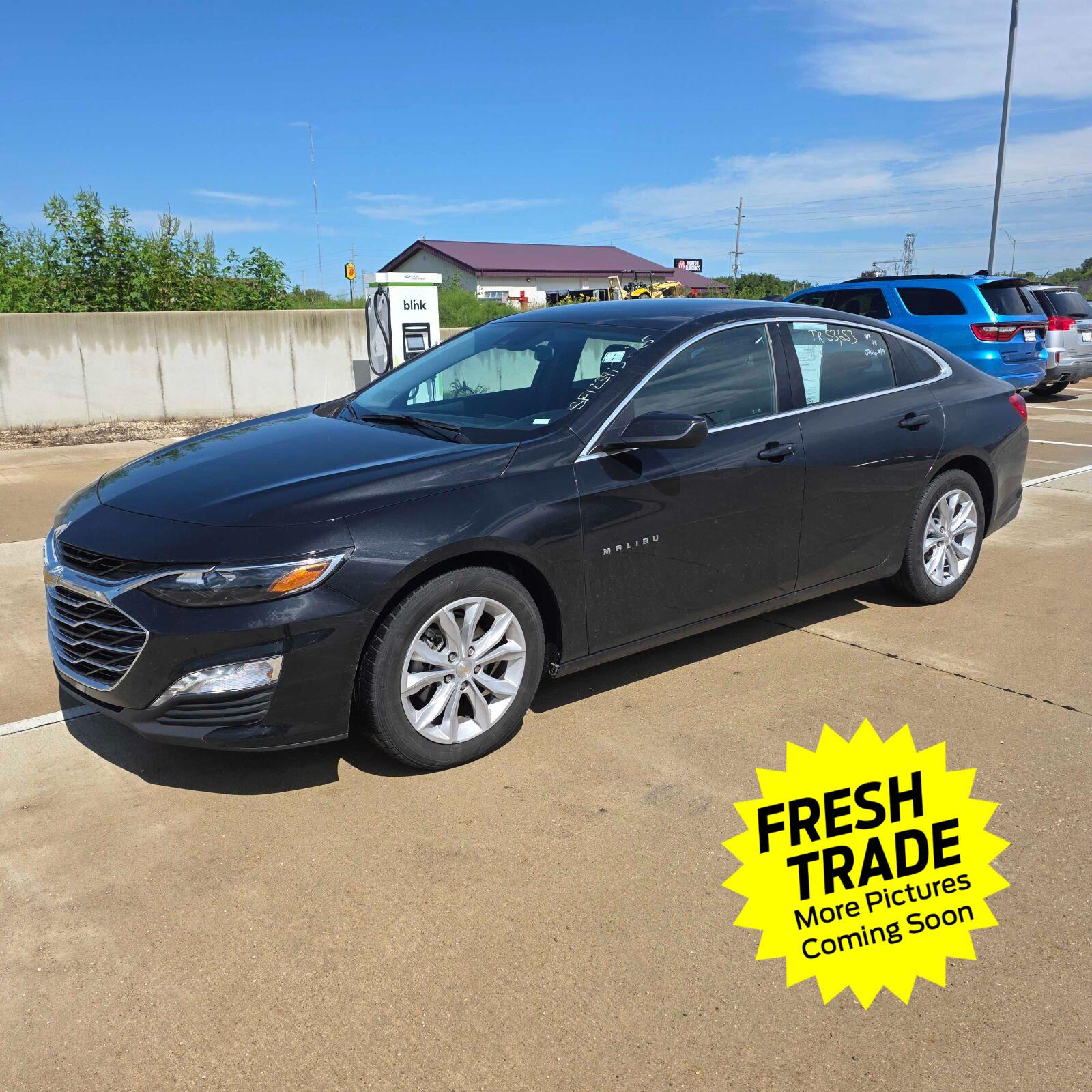 Mosaic Black Metallic 2025 Chevrolet Malibu Sedan Front-Wheel Drive Continuously Variable Transmission