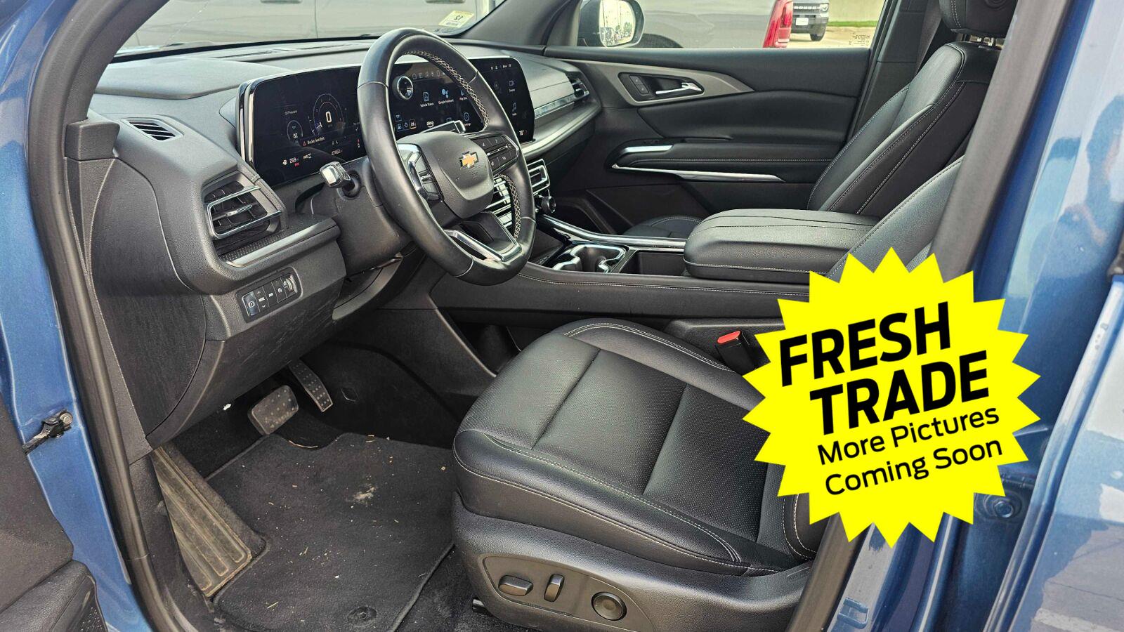 Used 2025 Lakeshore Blue Metallic Chevrolet AWD LT image 9