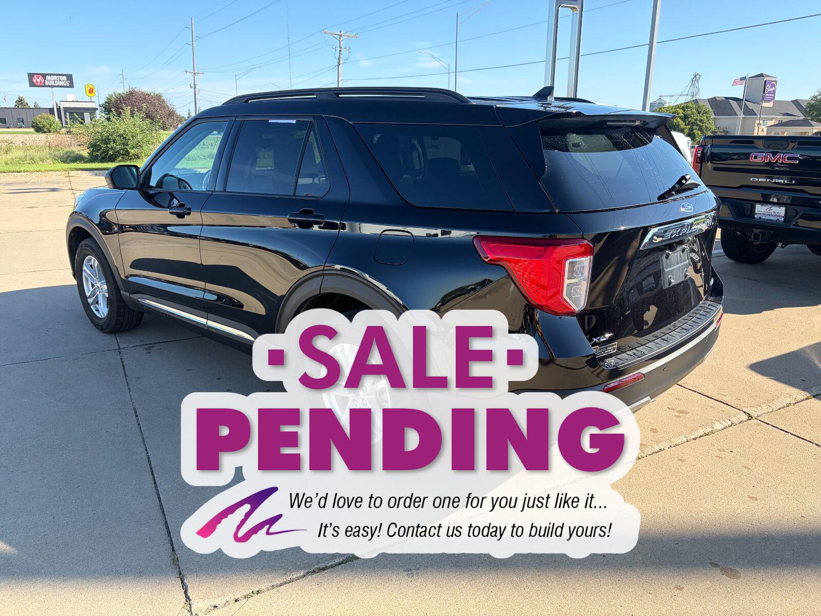 Used 2023 Agate Black Ford XLT image 3