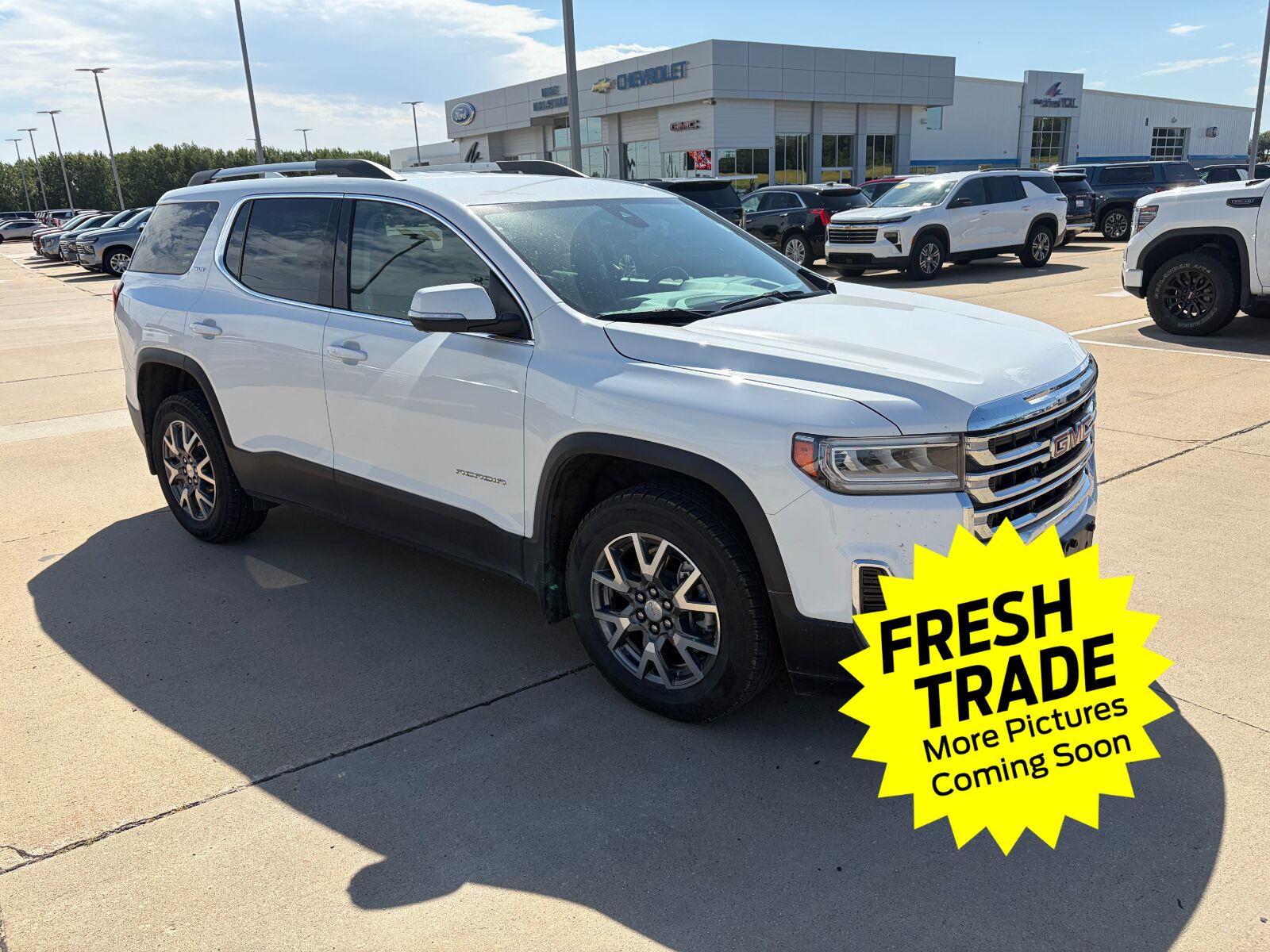 Used 2022 Summit White GMC SLT image 3