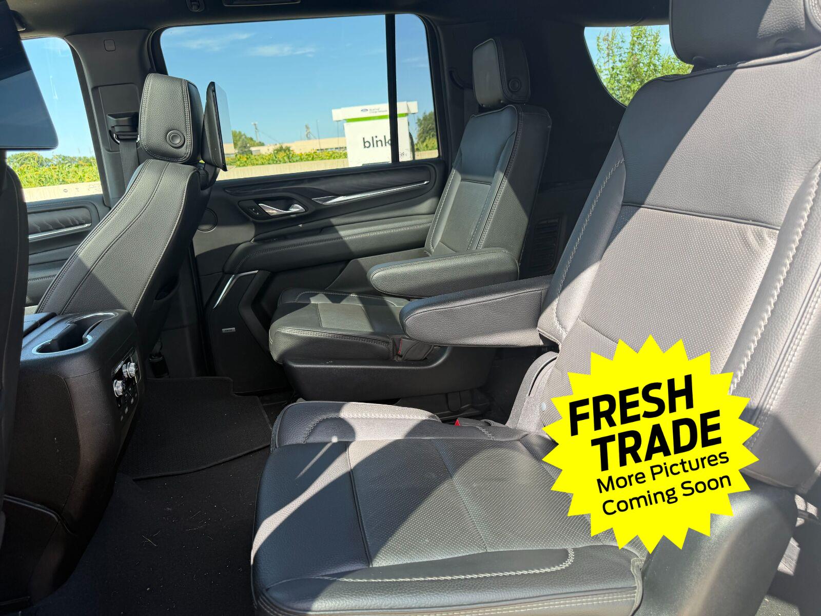 Used 2023 White Frost Tricoat GMC Denali image 5
