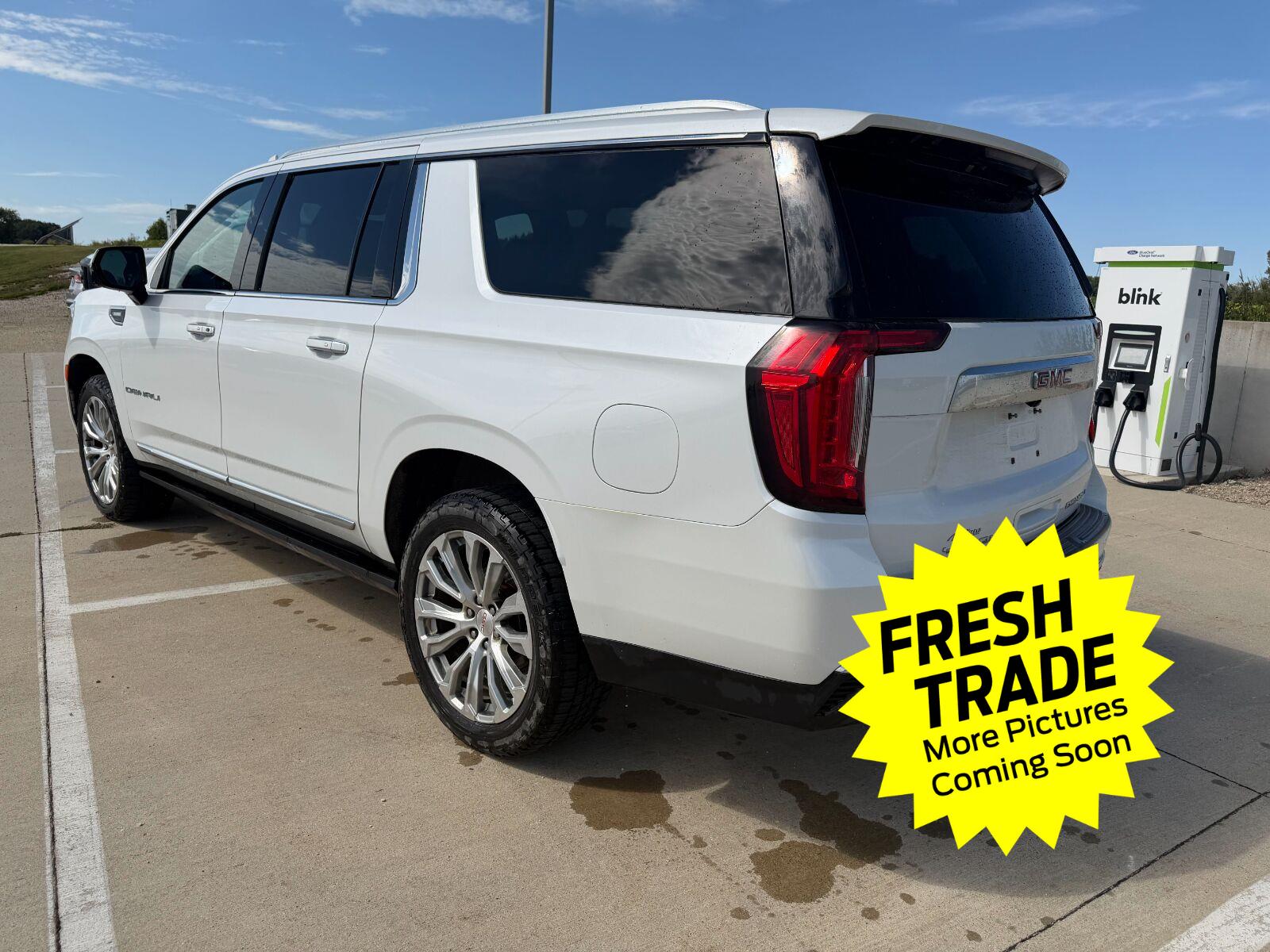 Used 2023 White Frost Tricoat GMC Denali image 9