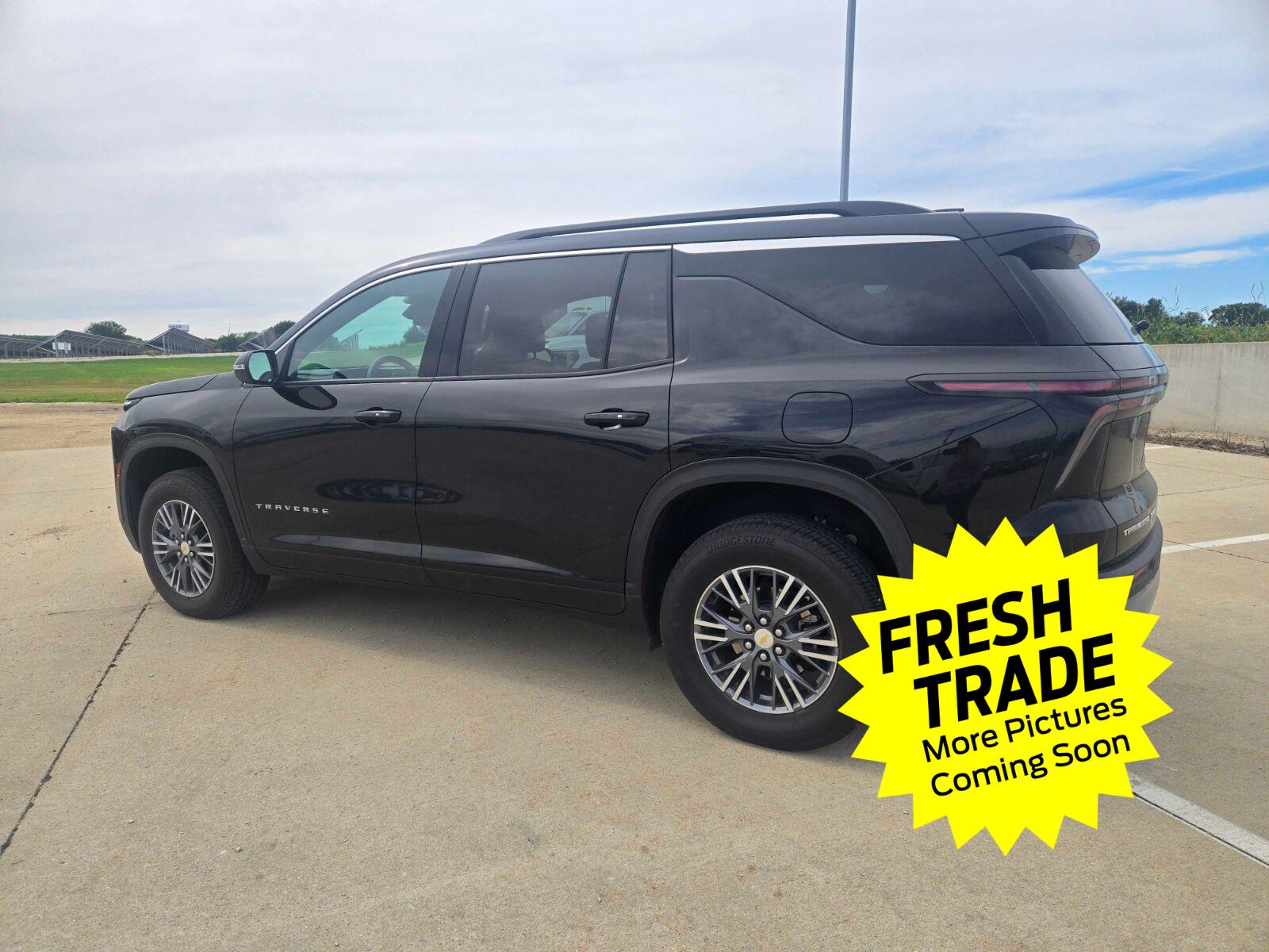 Used 2026 BLACK CHEVROLET AWD 4DR LT W/2LT image 5
