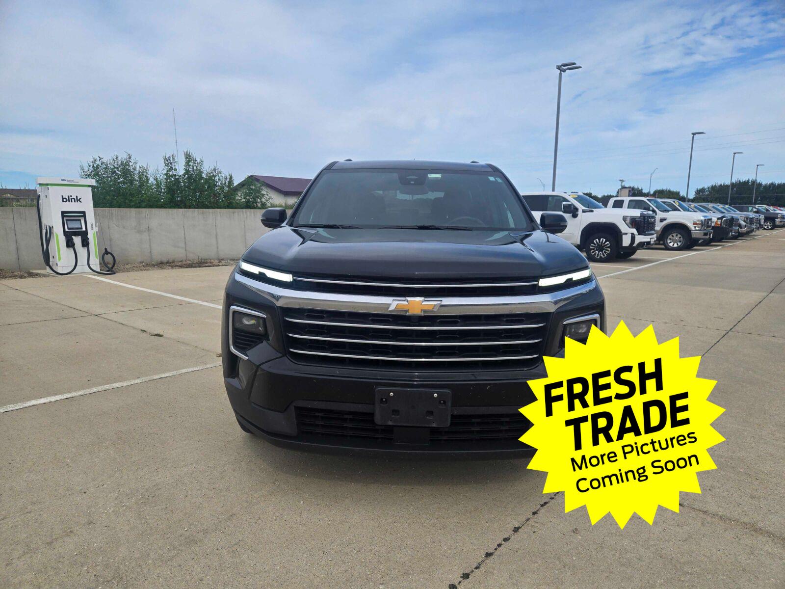 Used 2026 BLACK CHEVROLET AWD 4DR LT W/2LT image 3