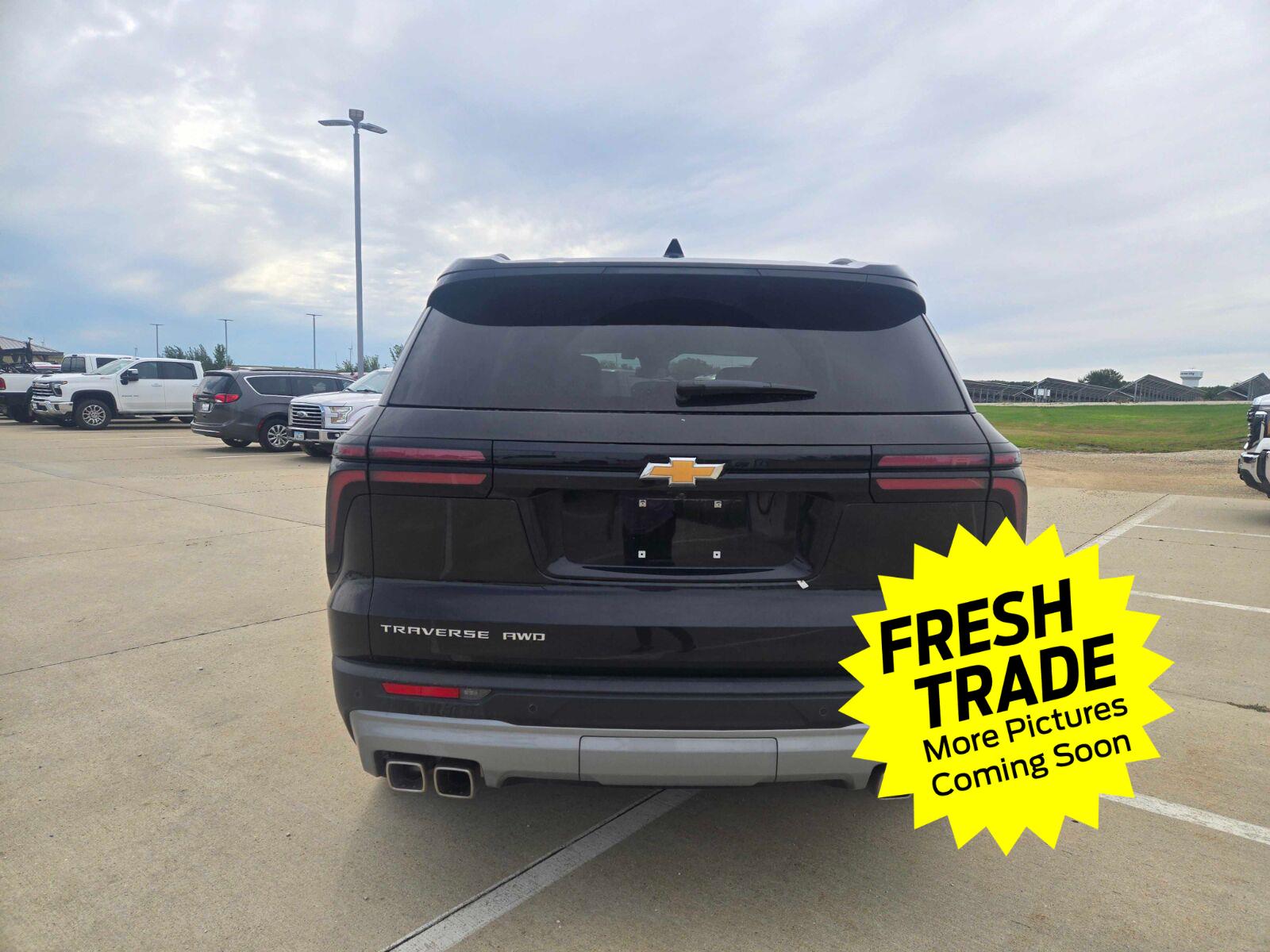Used 2026 BLACK CHEVROLET AWD 4DR LT W/2LT image 12
