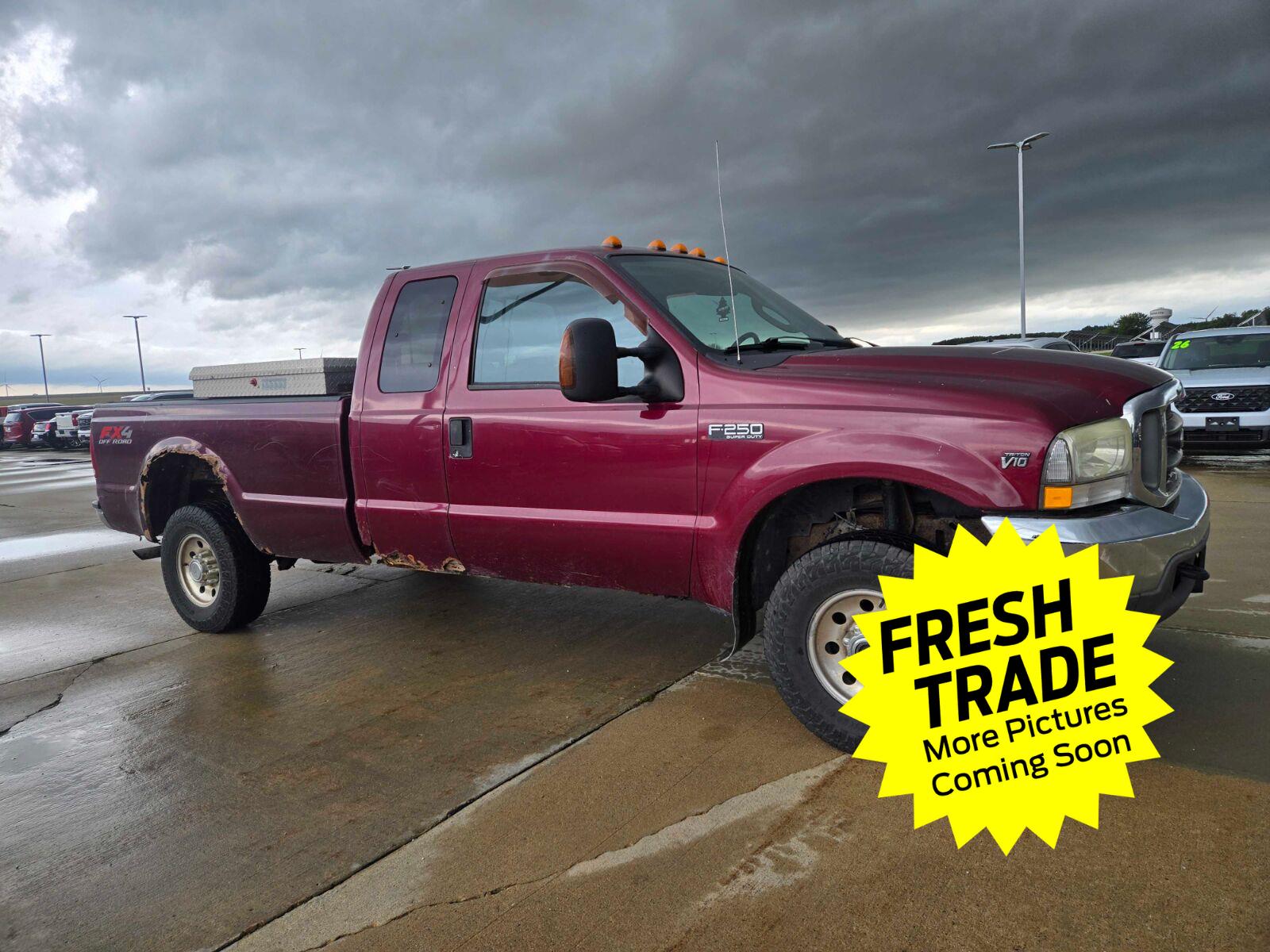 2004 Ford F-250 Super Duty Pickup Truck