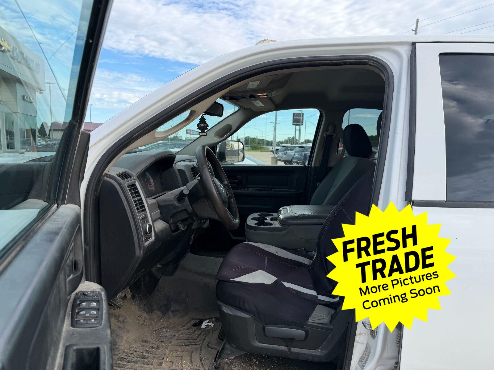 Used 2015 Bright White Clearcoat Ram Tradesman image 7